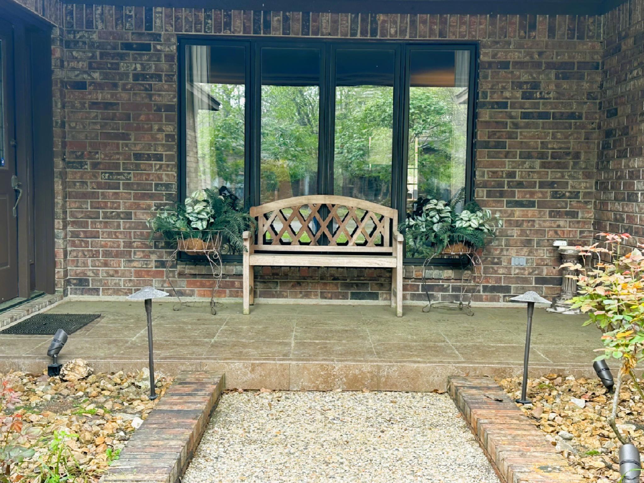 LAKEWOOD ESTATES - Residential