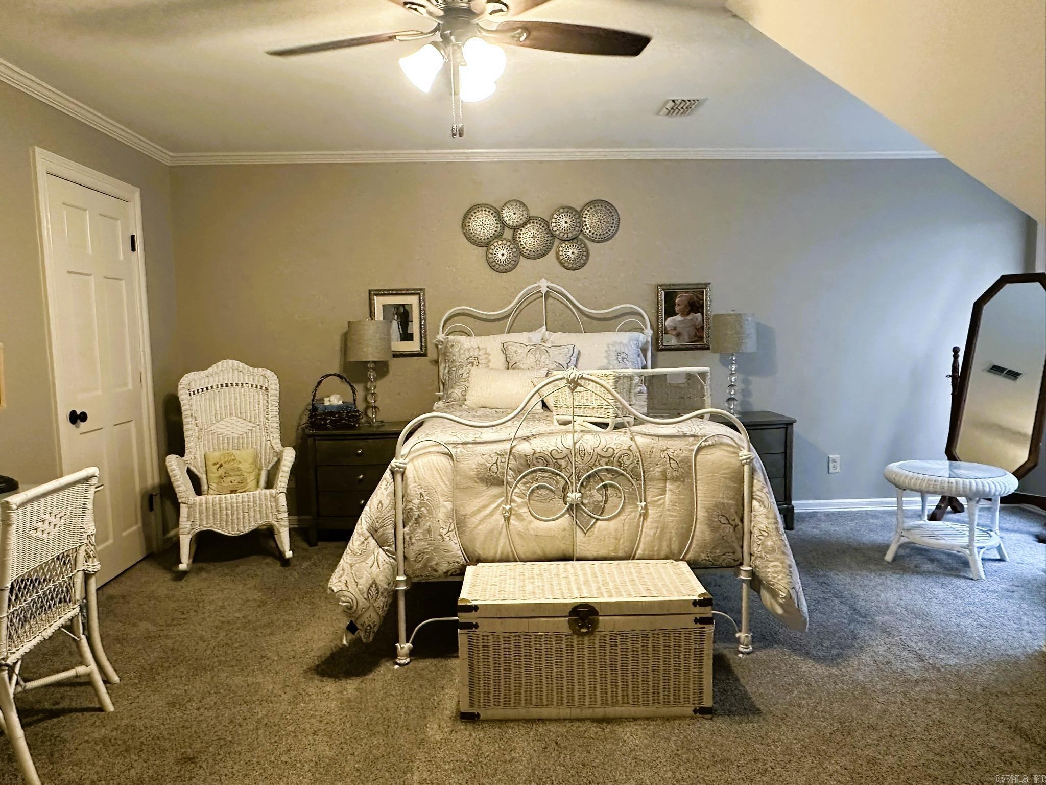 LAKEWOOD ESTATES - Residential