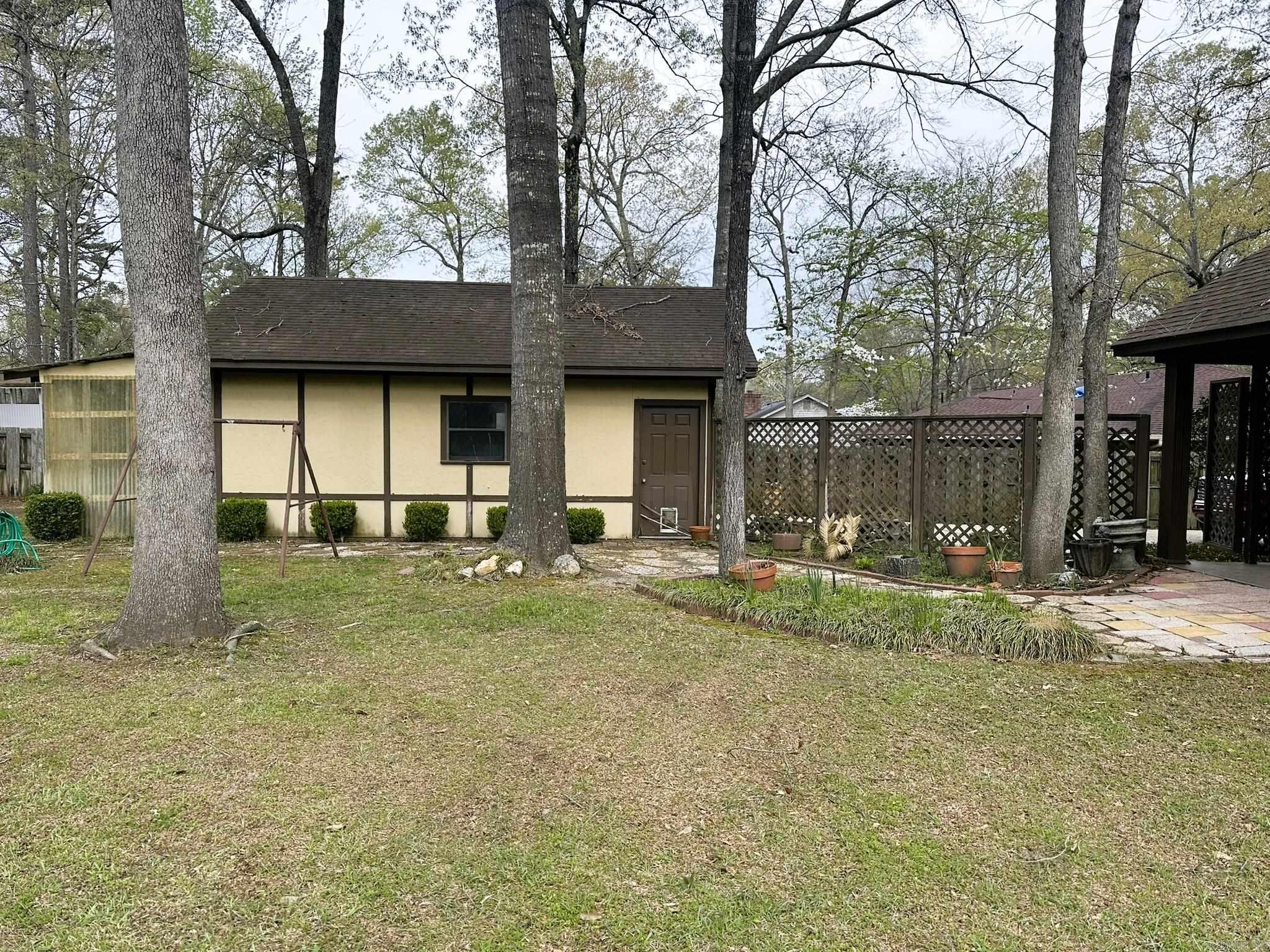 LAKEWOOD ESTATES - Residential