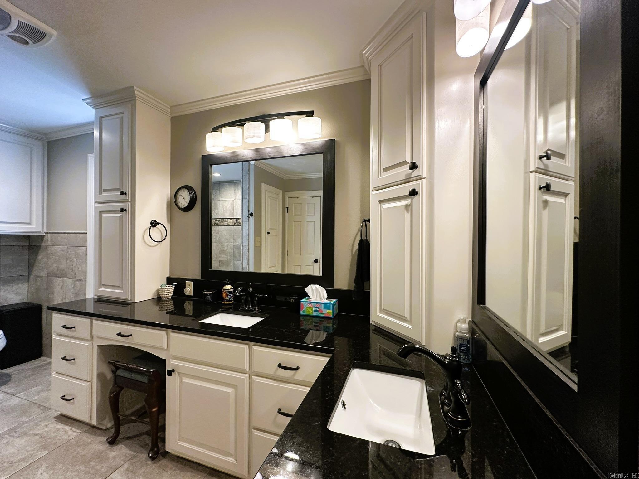 LAKEWOOD ESTATES - Residential