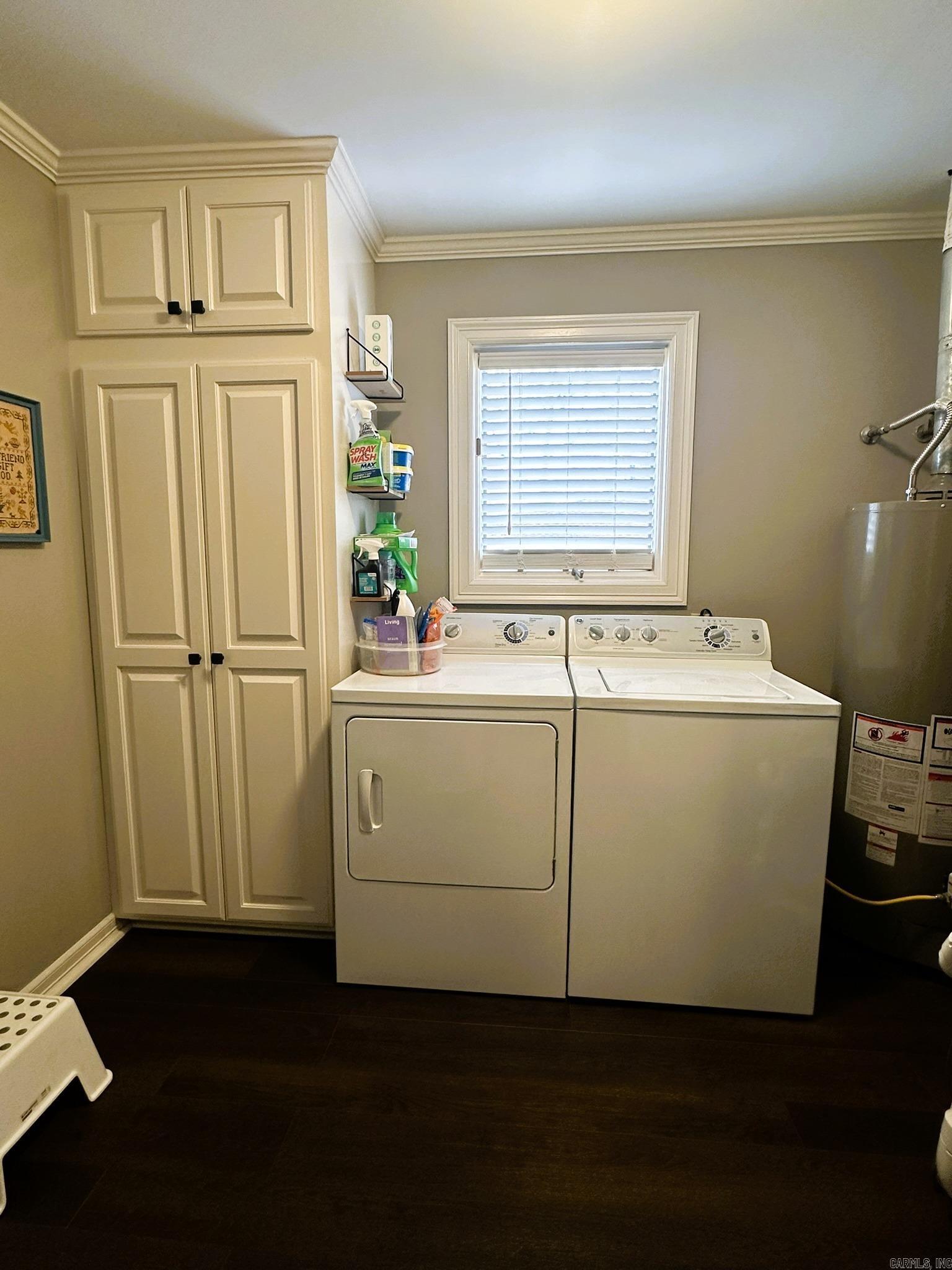 LAKEWOOD ESTATES - Residential