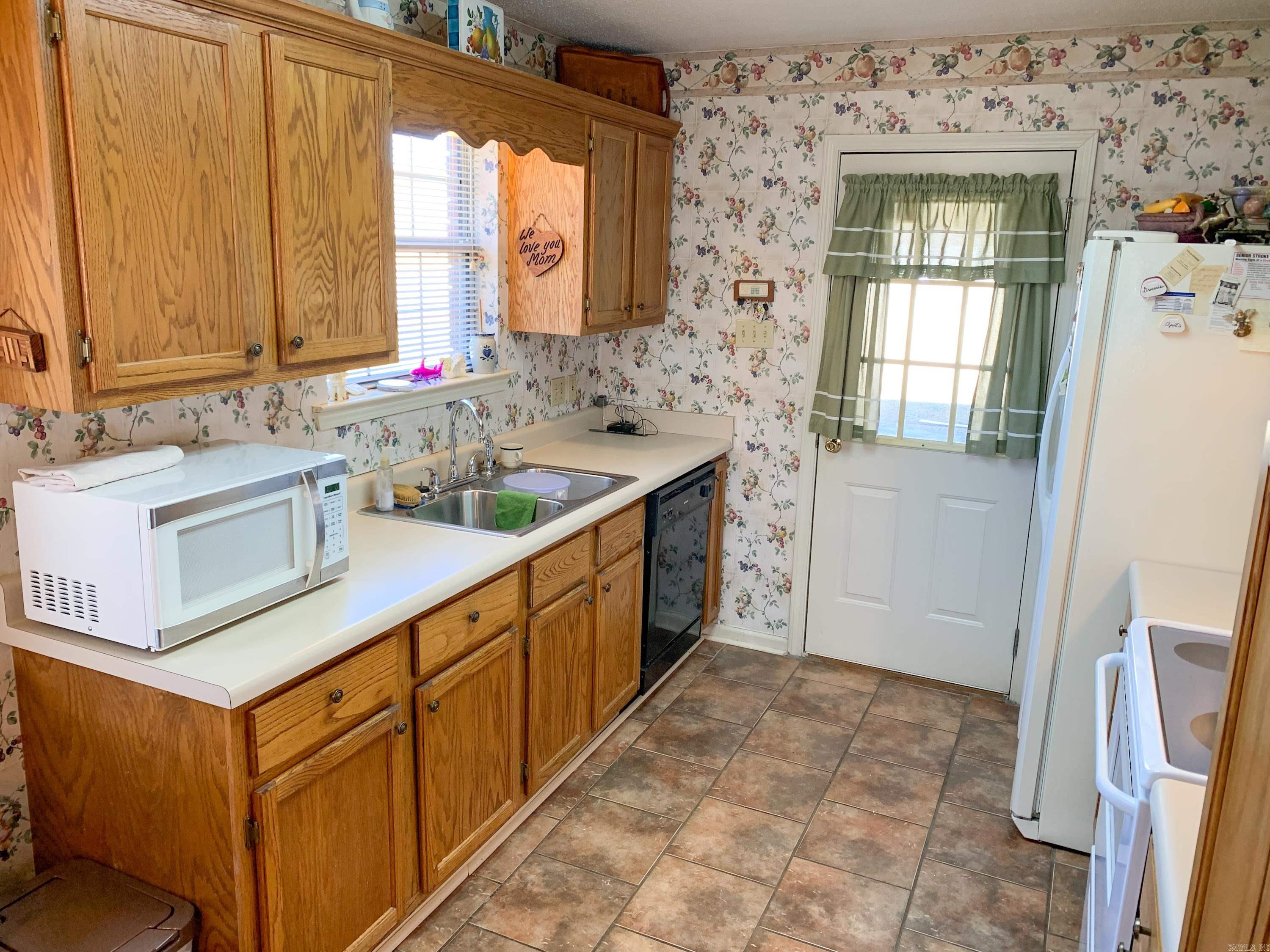 Summerview Terrace - Residential