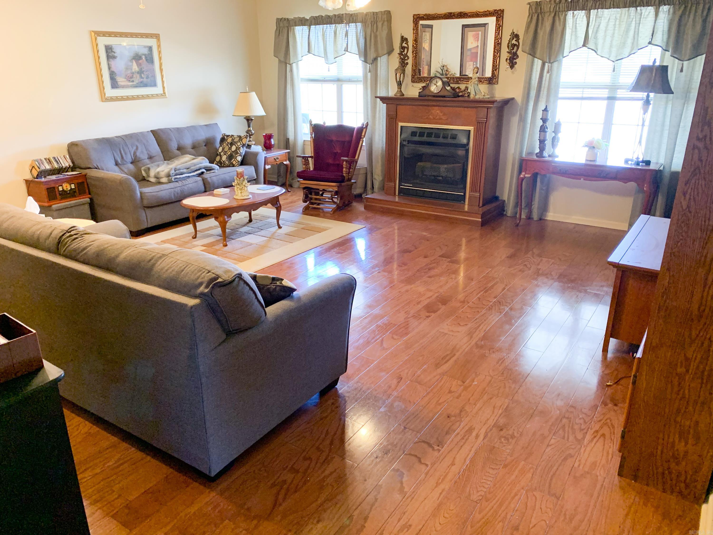 Summerview Terrace - Residential