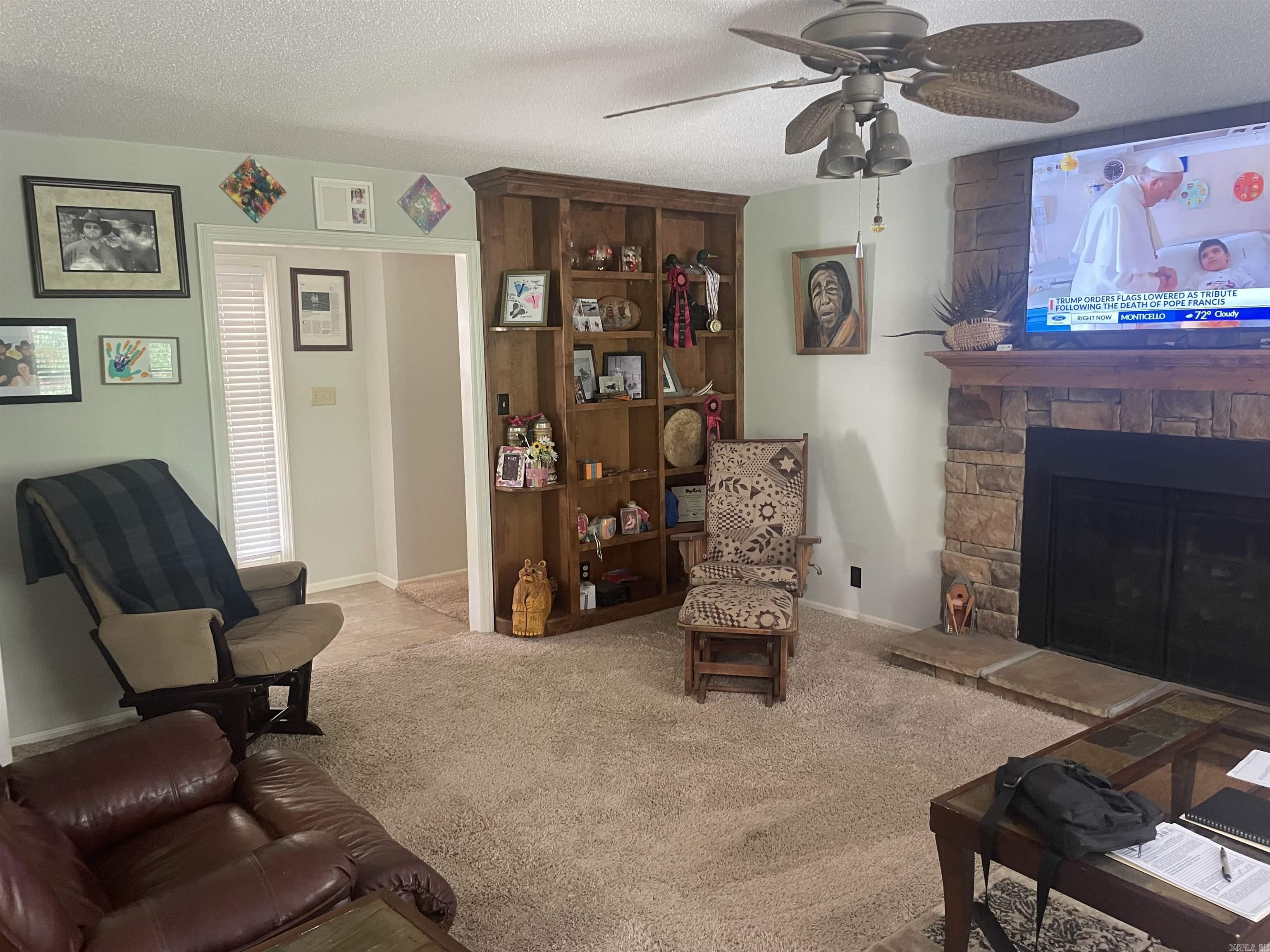 LAKEWOOD HILLS - Residential