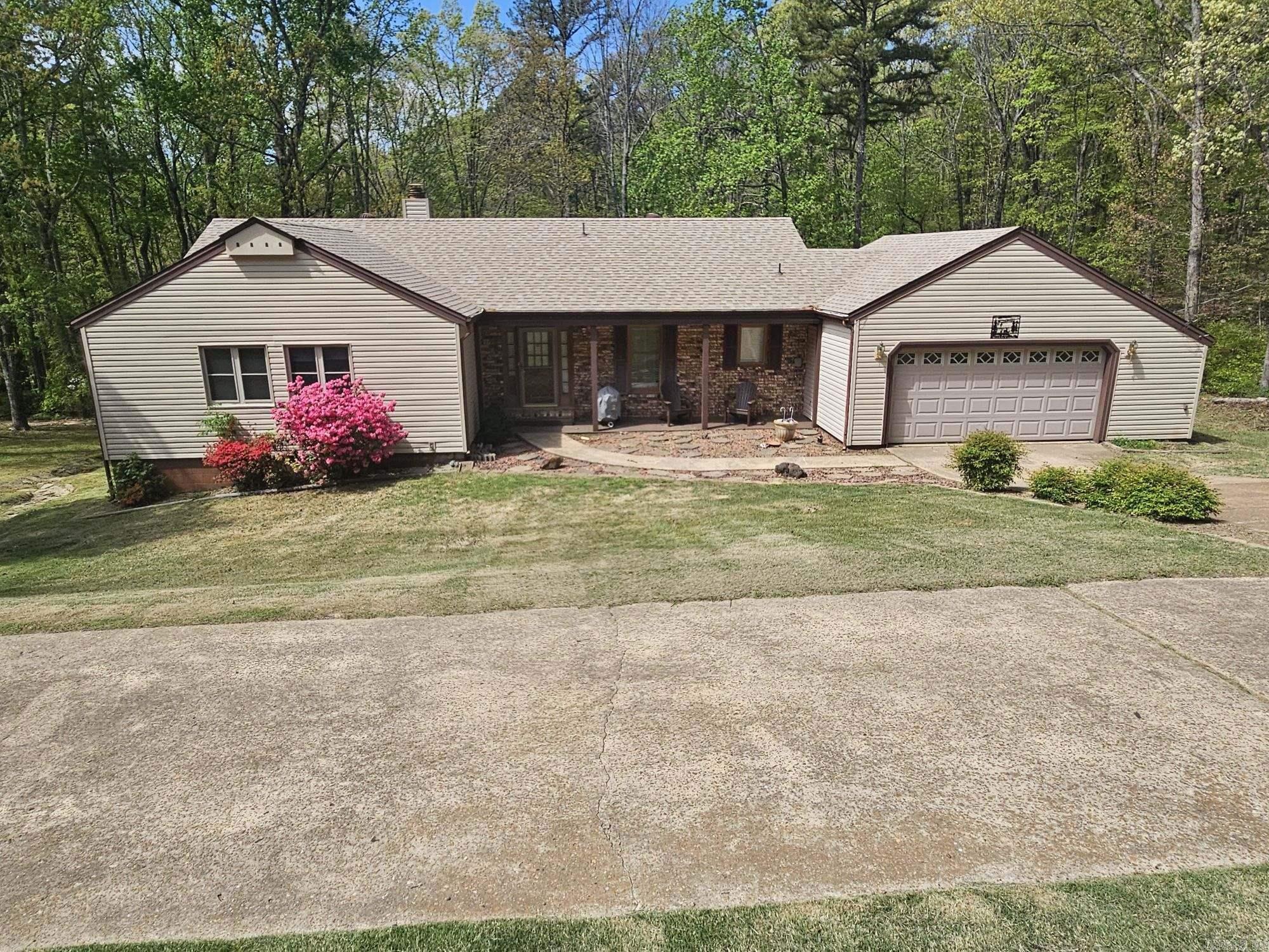 LAKEWOOD HILLS - Residential