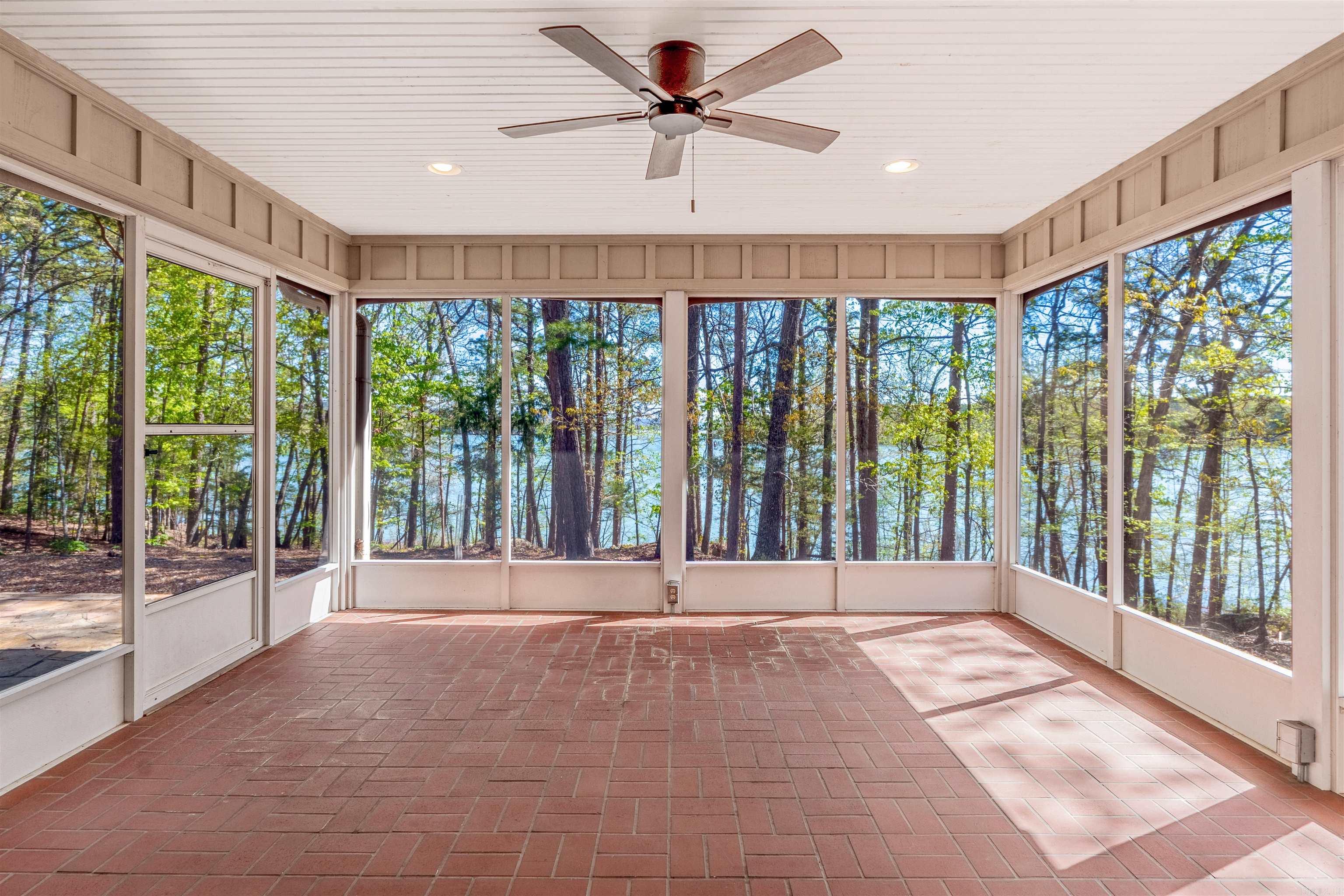 GRAND ISLE - LAKE - Residential