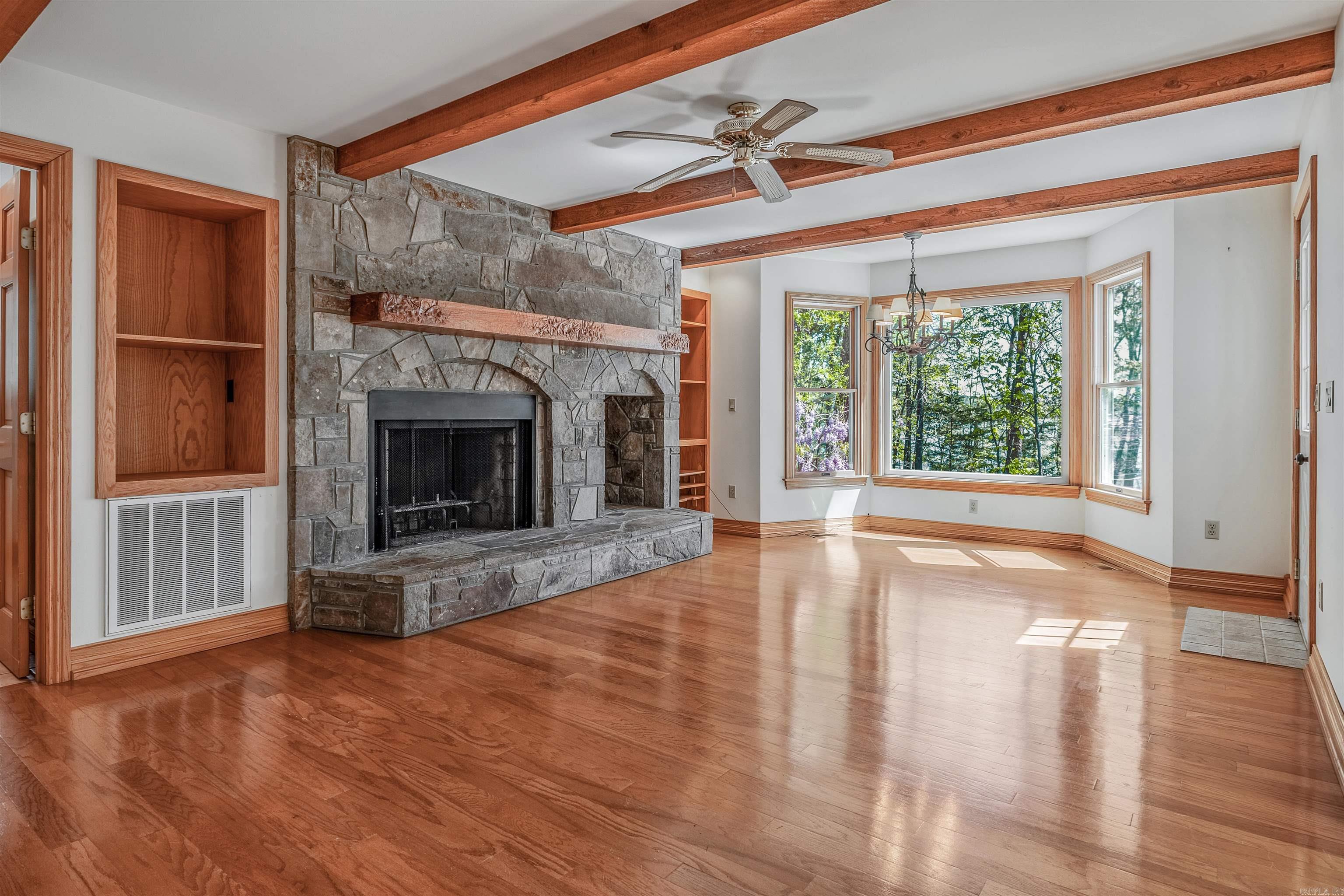 GRAND ISLE - LAKE - Residential