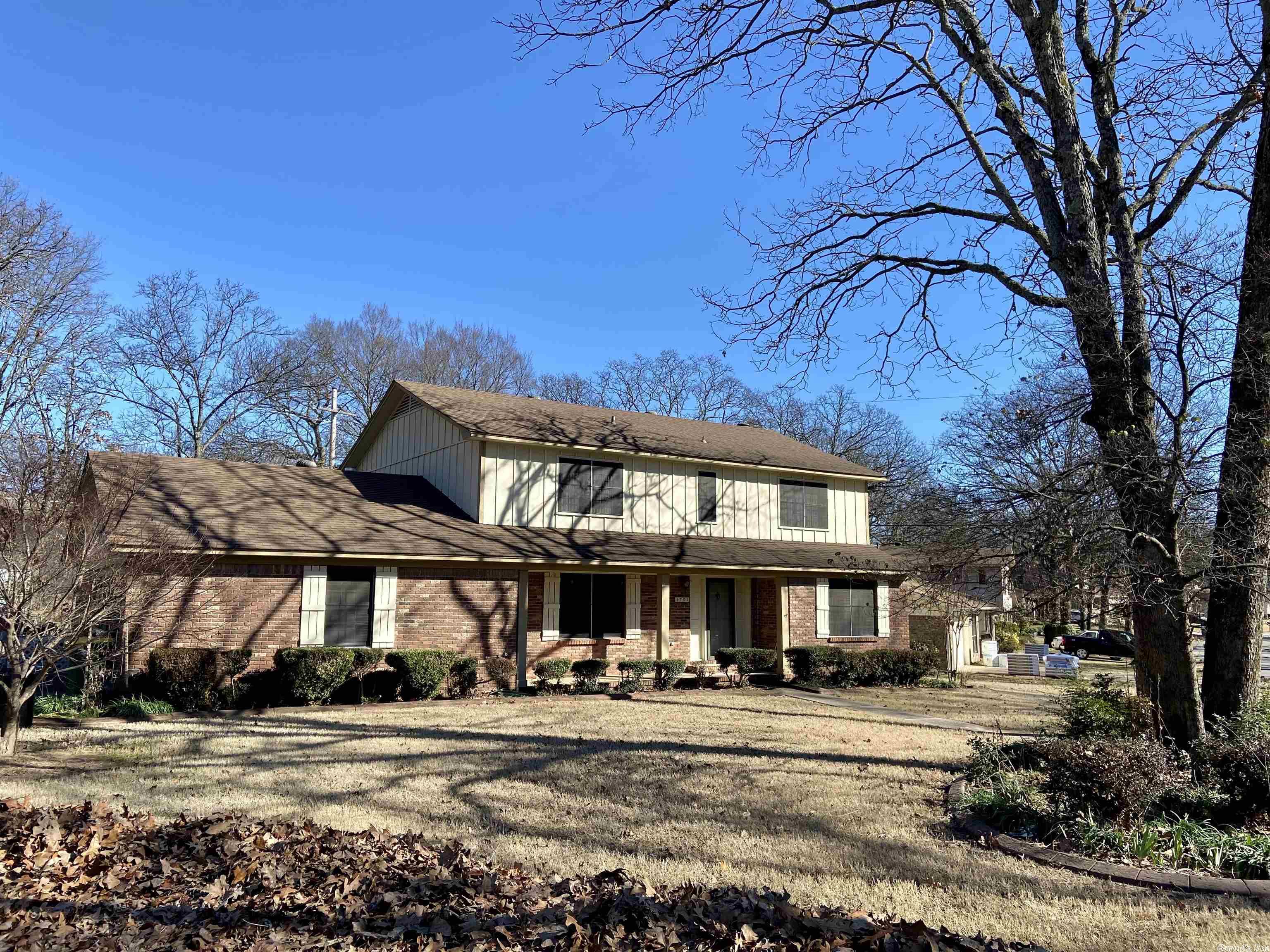 INDIAN HILLS - Residential