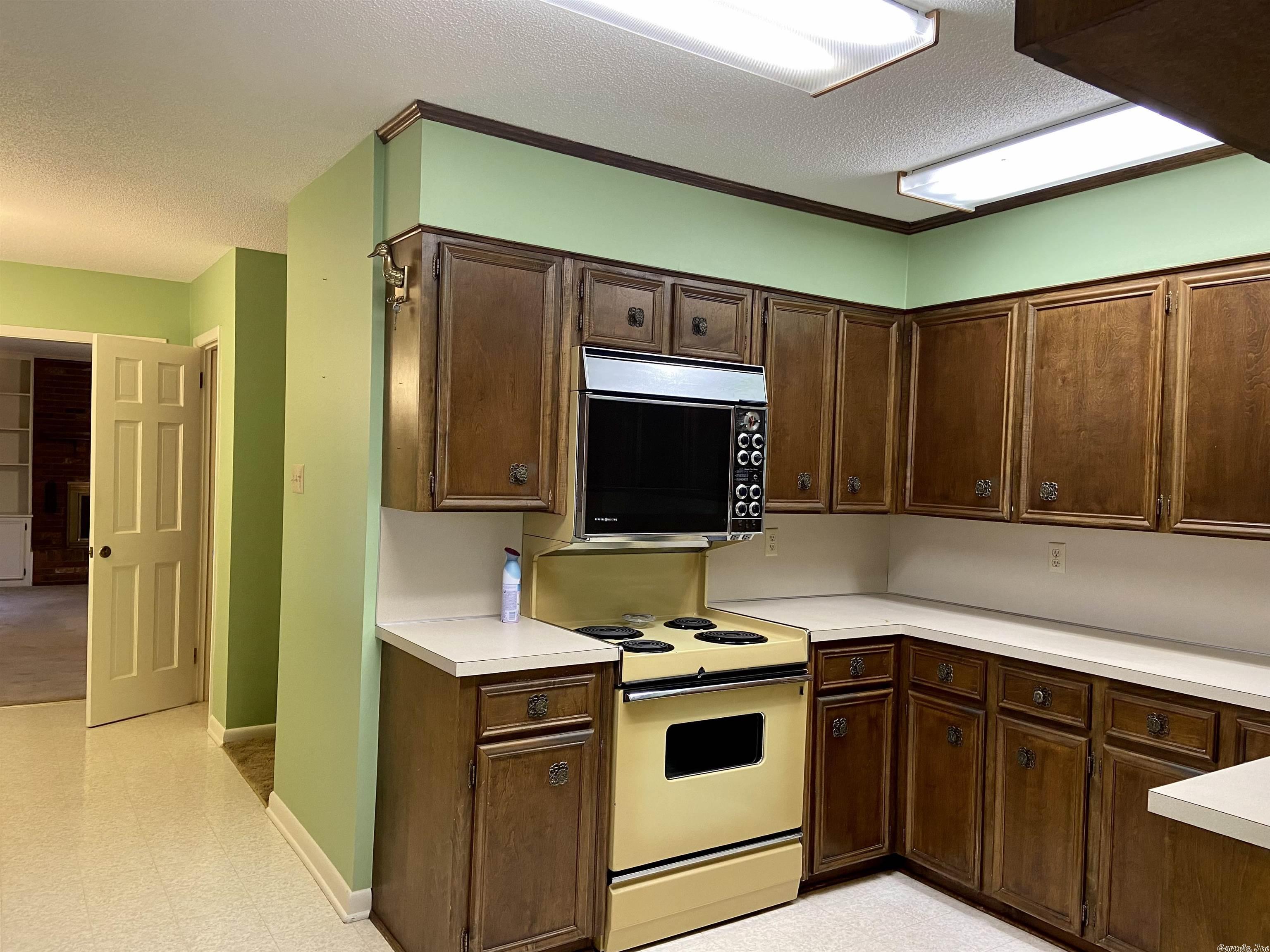 INDIAN HILLS - Residential