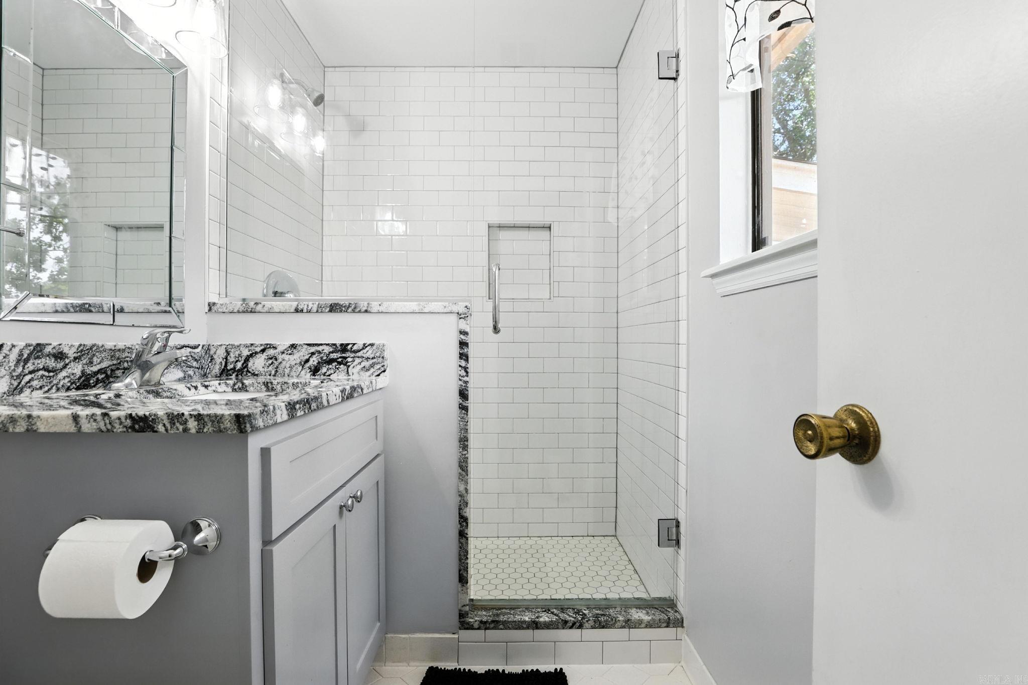 ECHO VALLEY - Residential