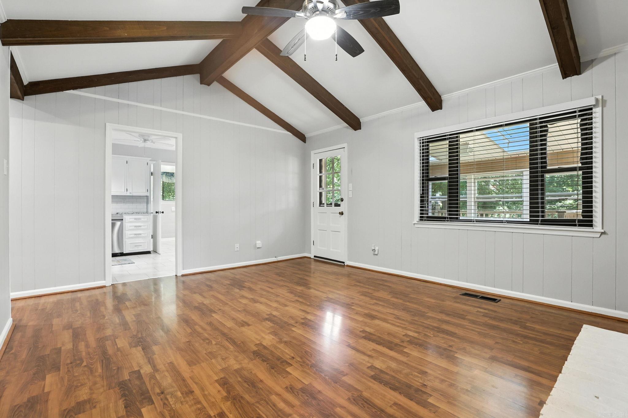 ECHO VALLEY - Residential