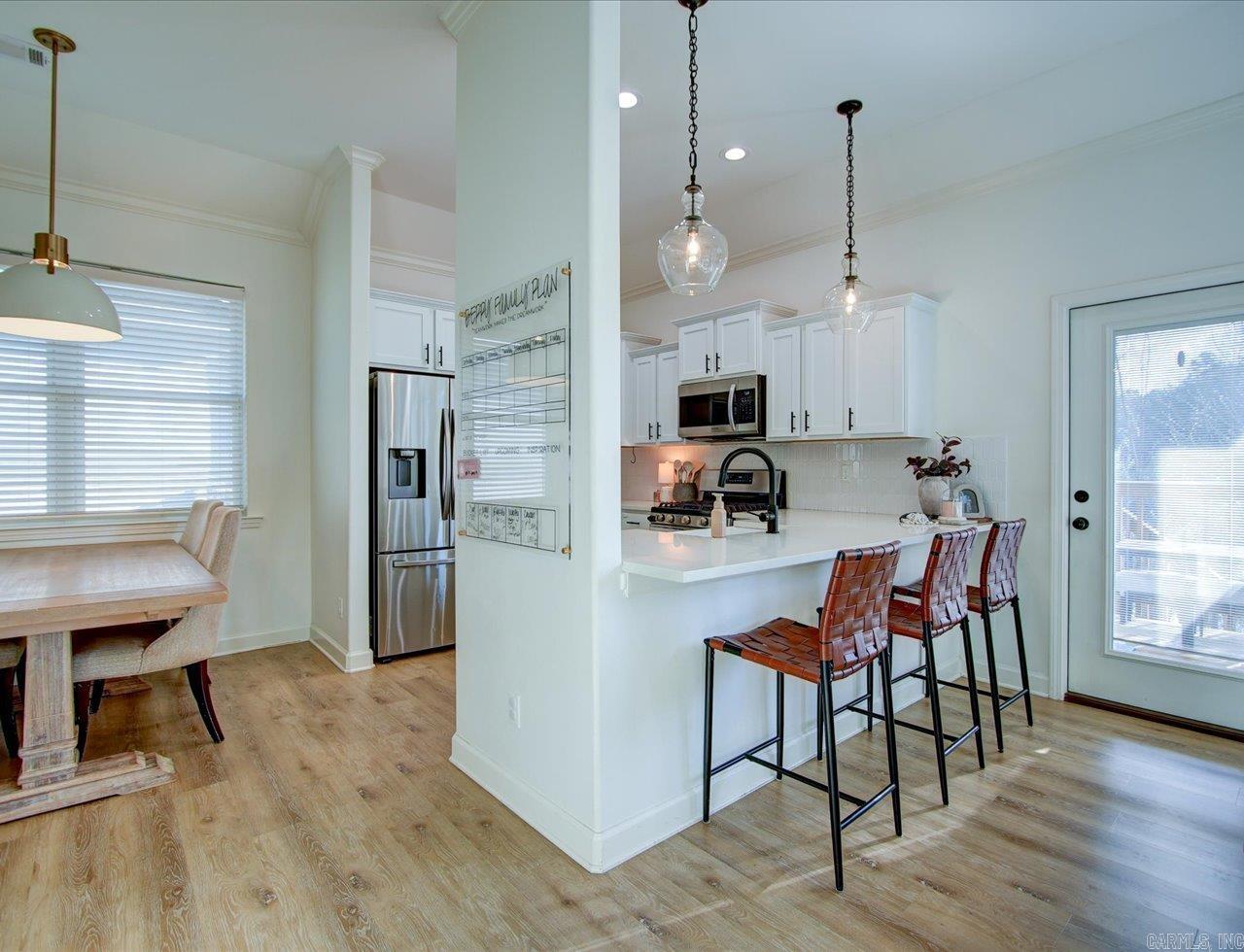 WINDCREST - Residential