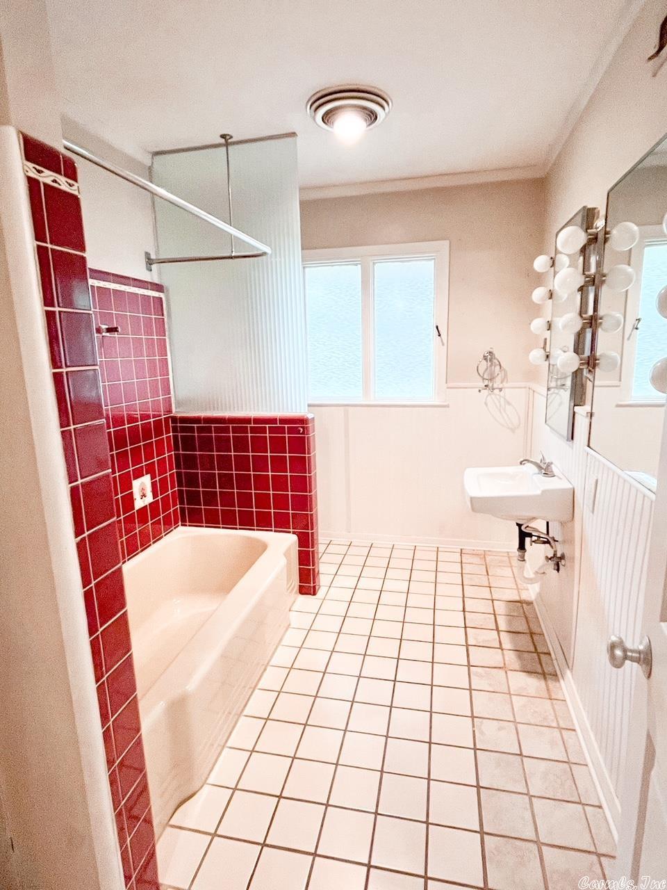 LAKEWOOD HEIGHTS S/D - Residential