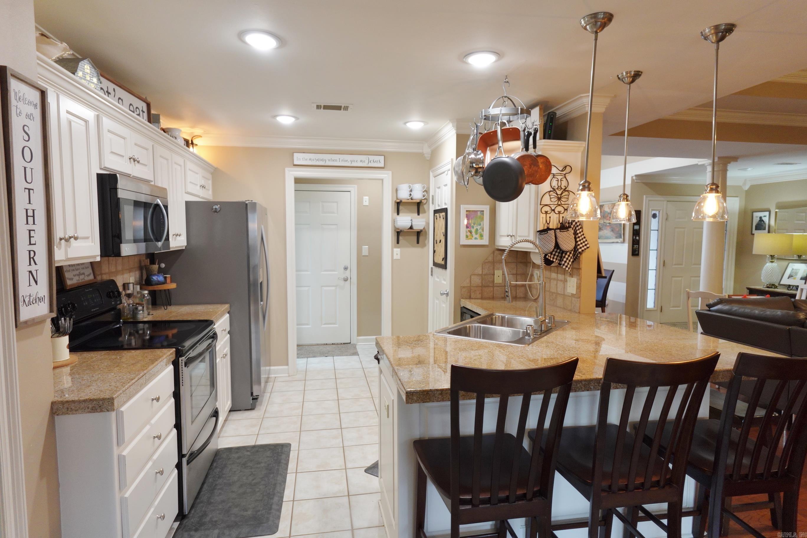 SPRING VALLEY - Residential