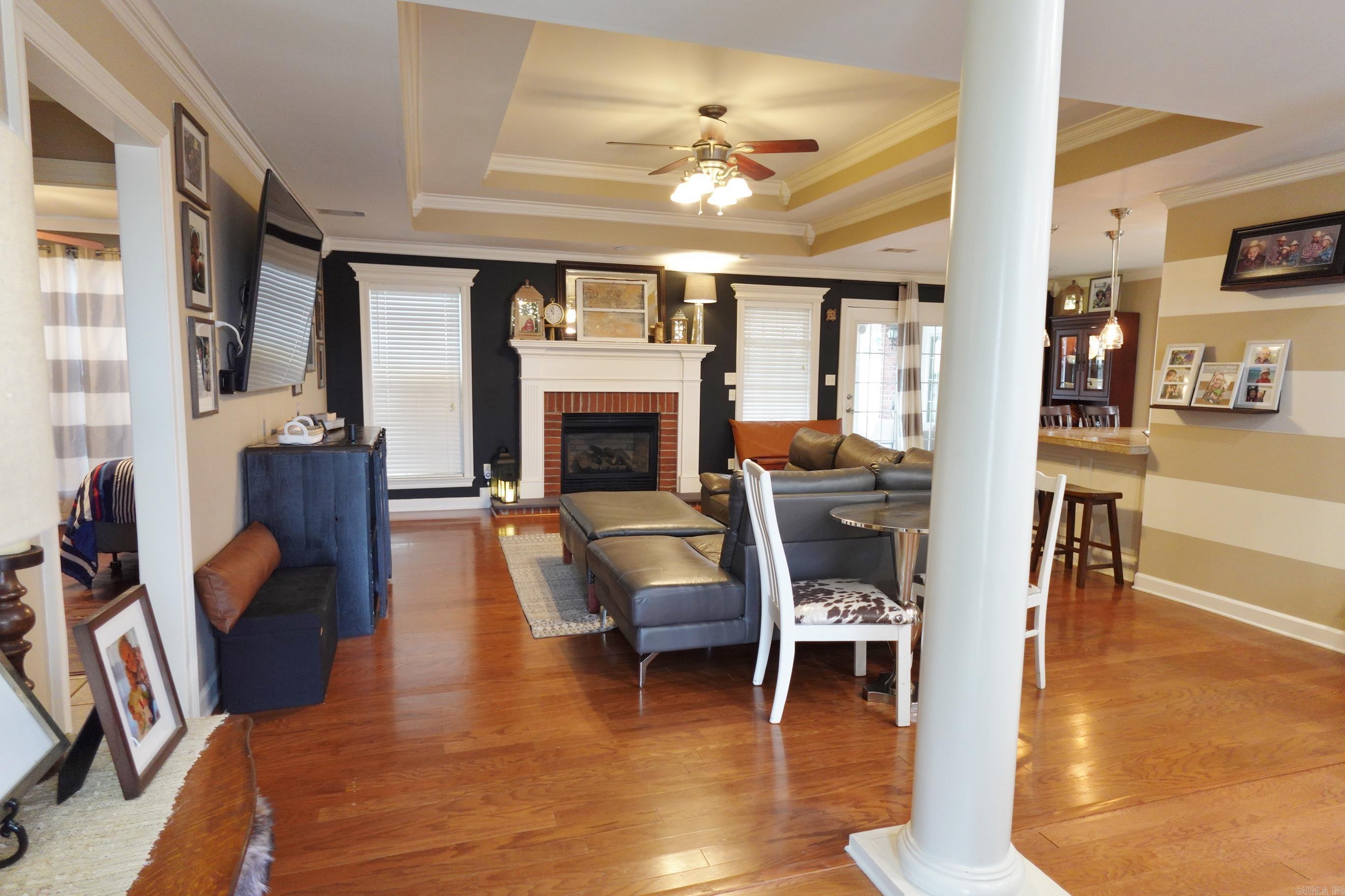 SPRING VALLEY - Residential