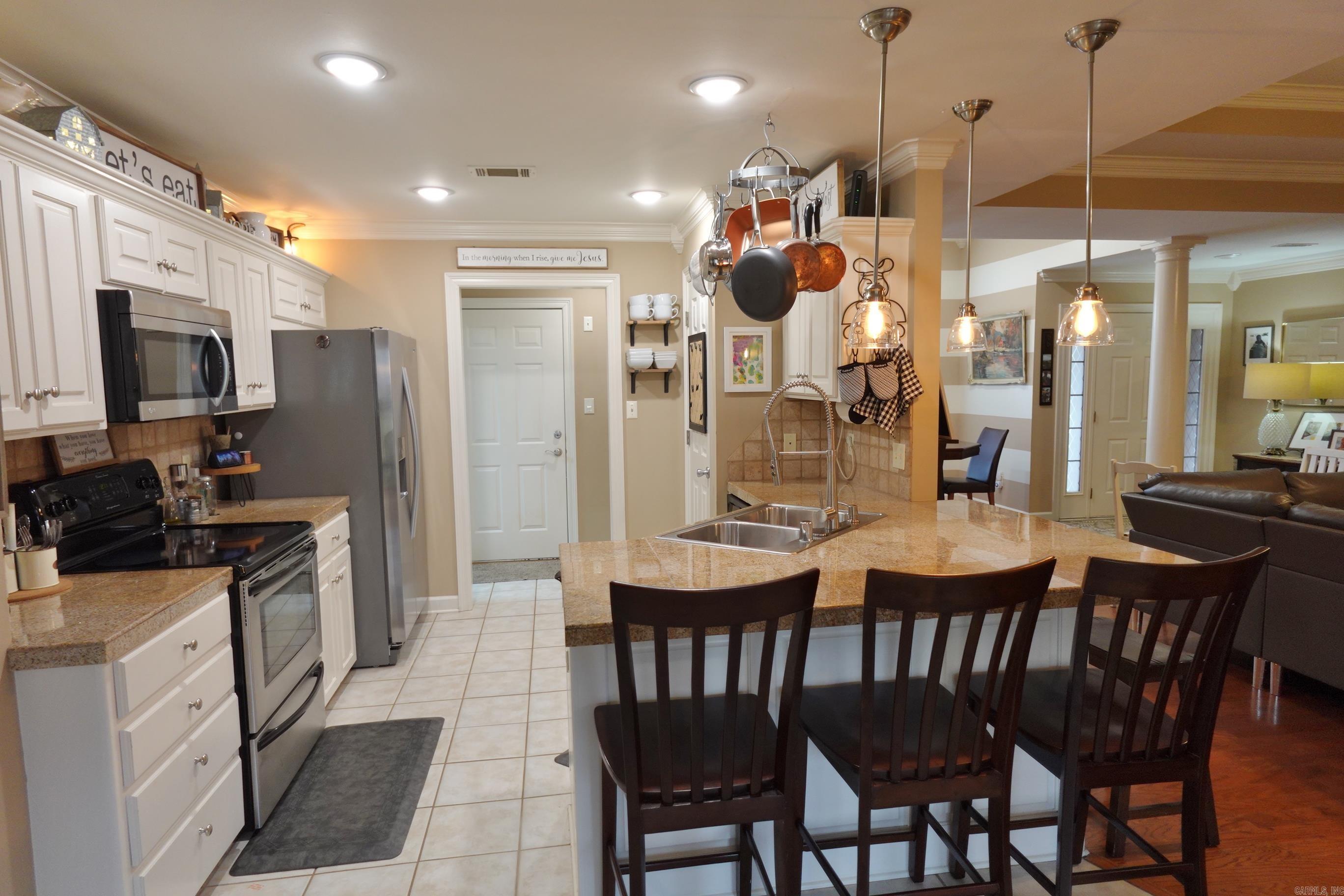 SPRING VALLEY - Residential