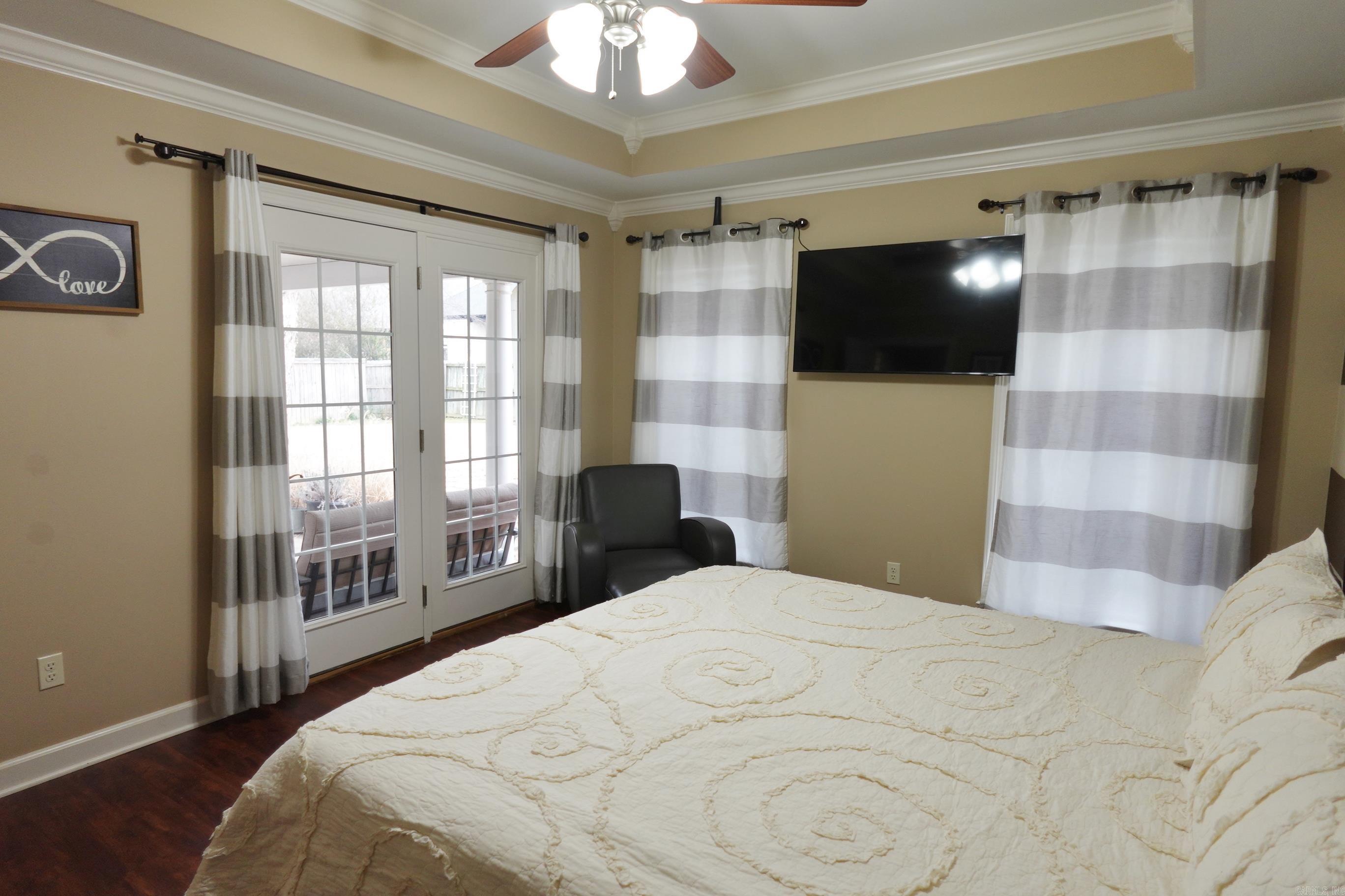 SPRING VALLEY - Residential