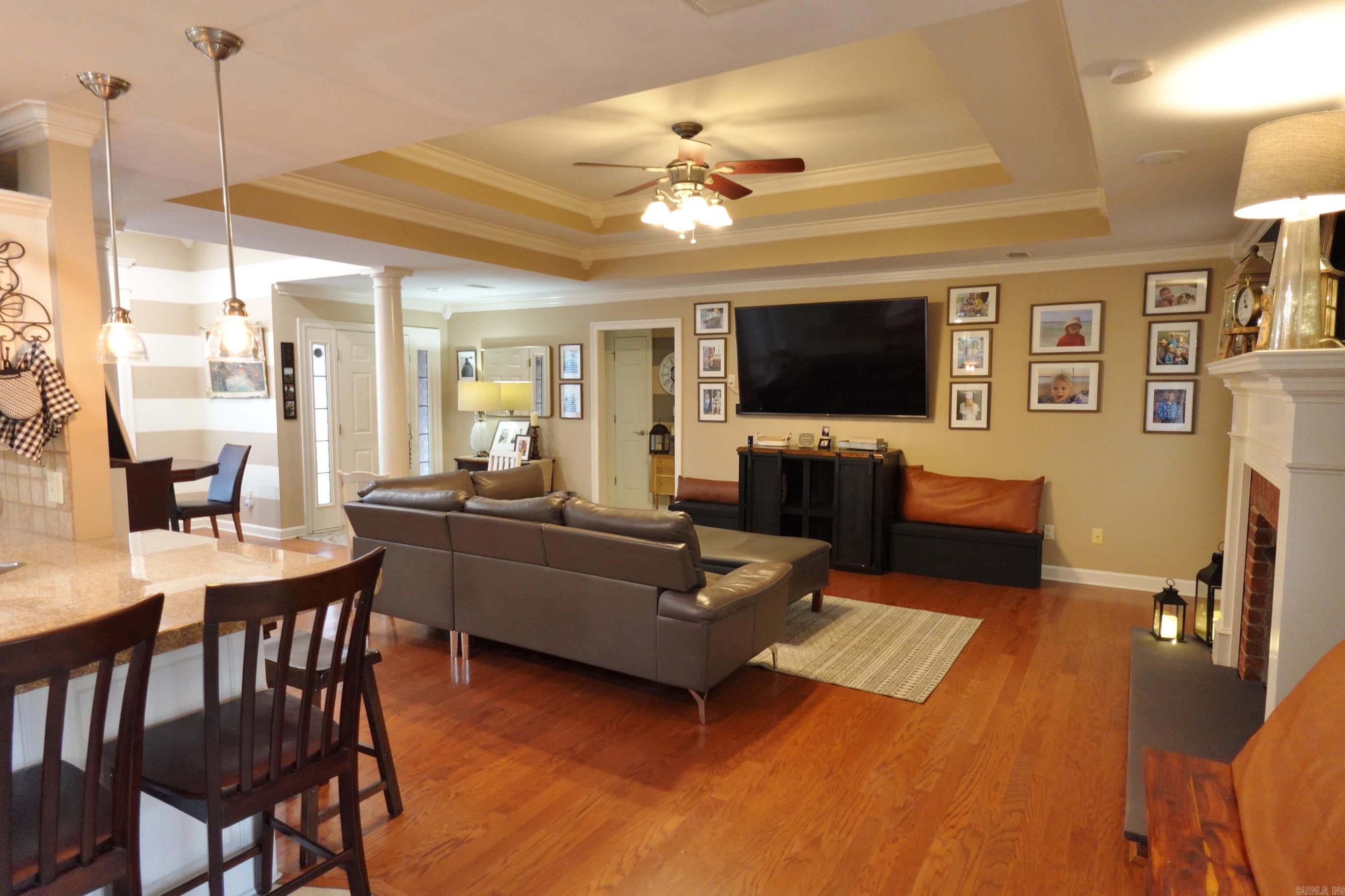 SPRING VALLEY - Residential