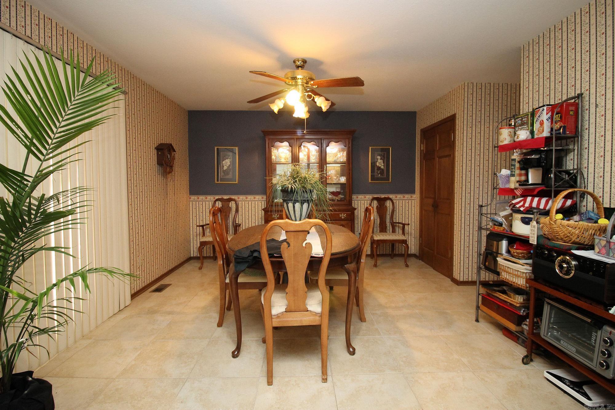 HILLVIEW ACRES - Residential