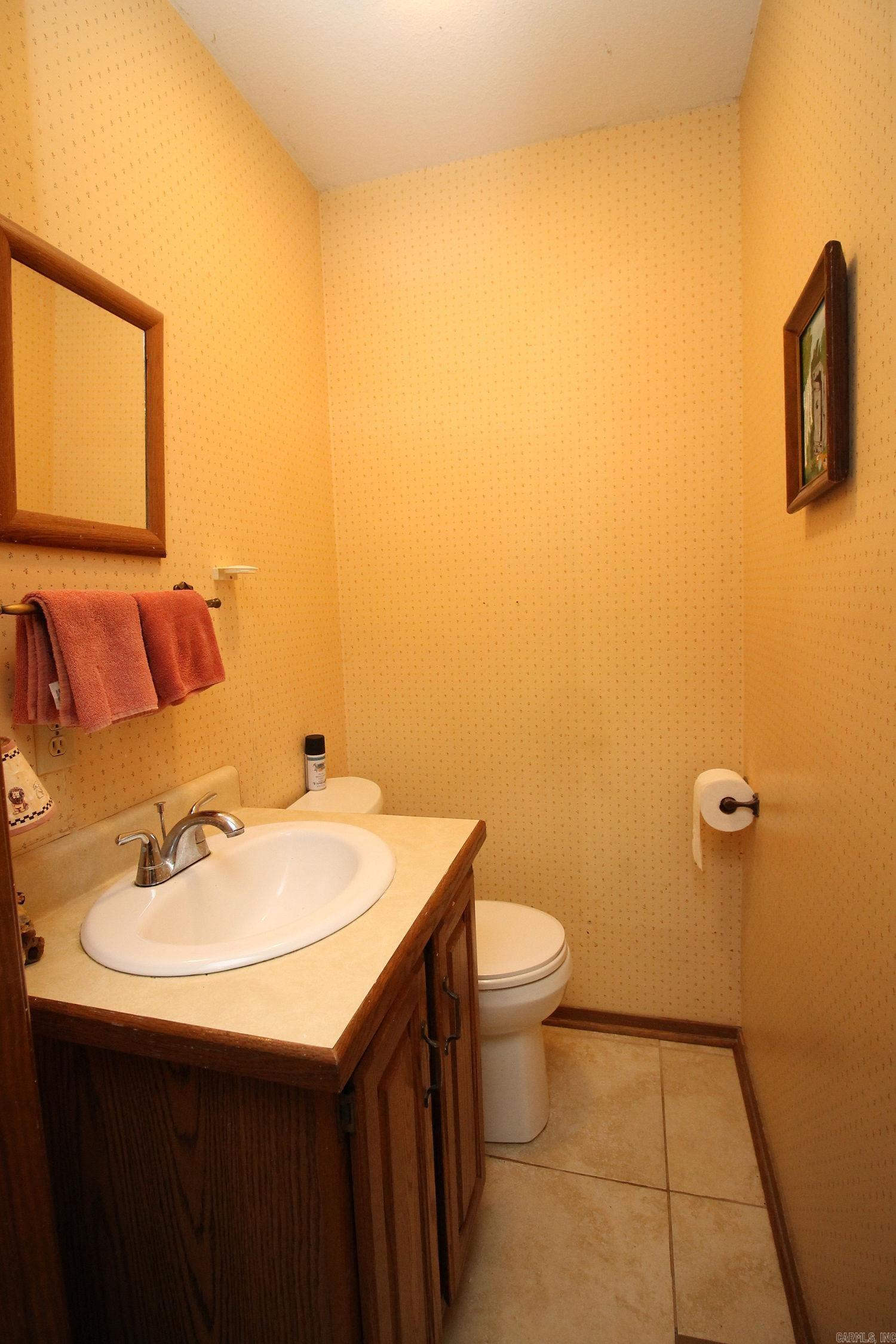 HILLVIEW ACRES - Residential