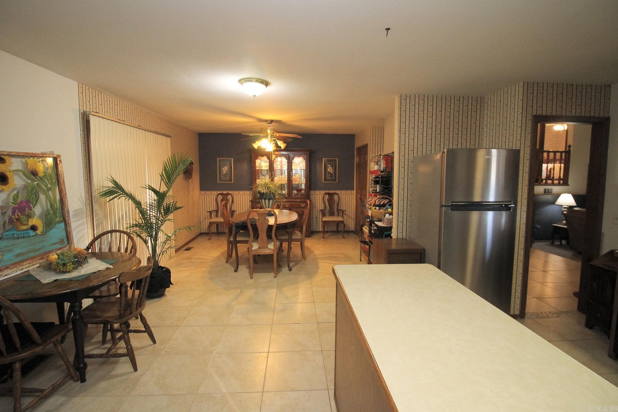 HILLVIEW ACRES - Residential