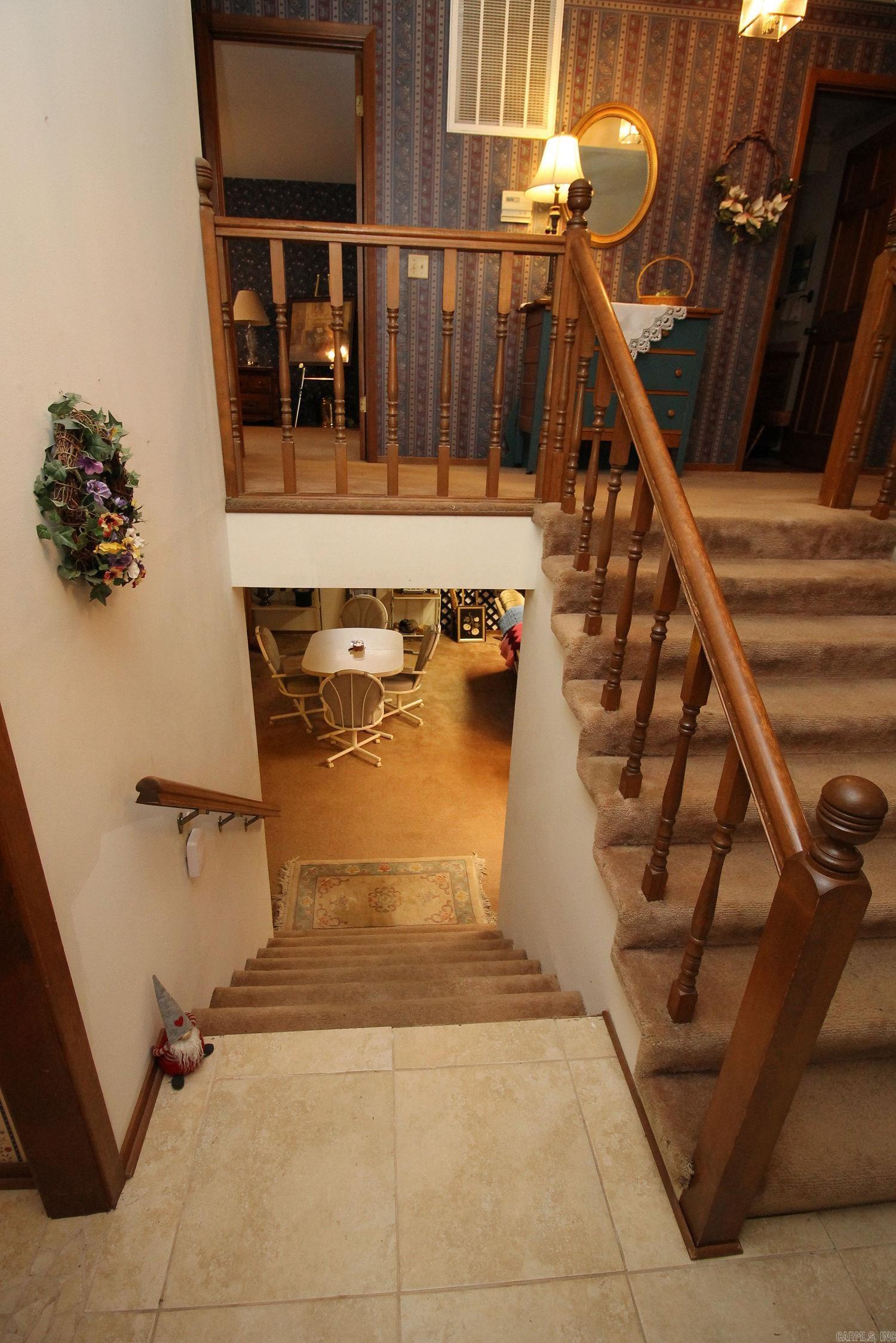 HILLVIEW ACRES - Residential