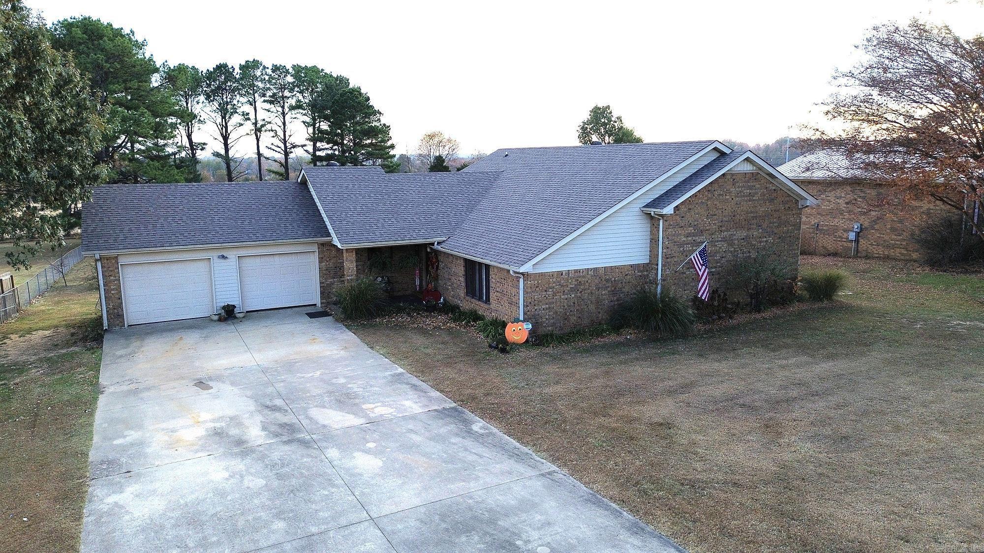 HILLVIEW ACRES - Residential