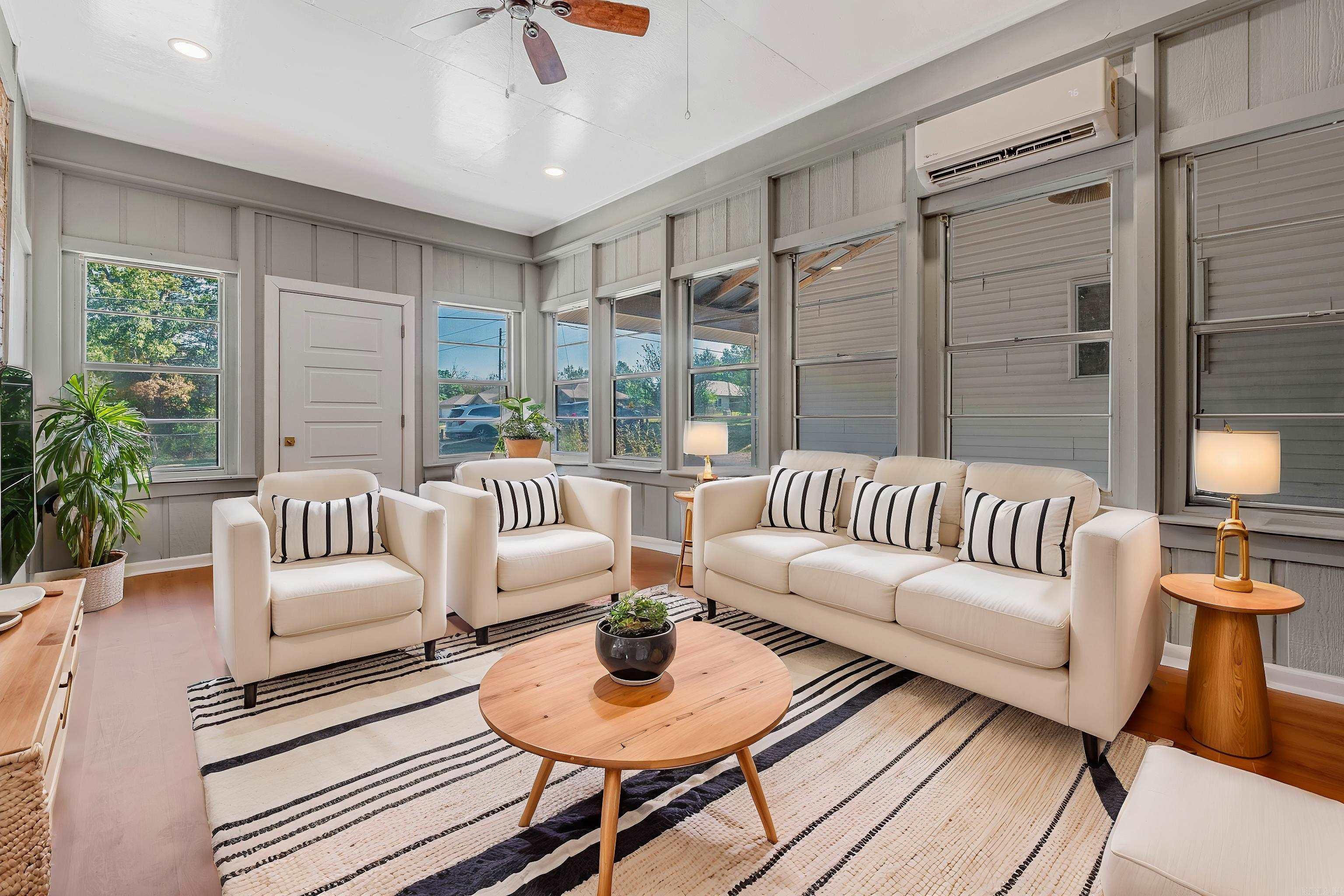 OLD AUSTIN - Residential