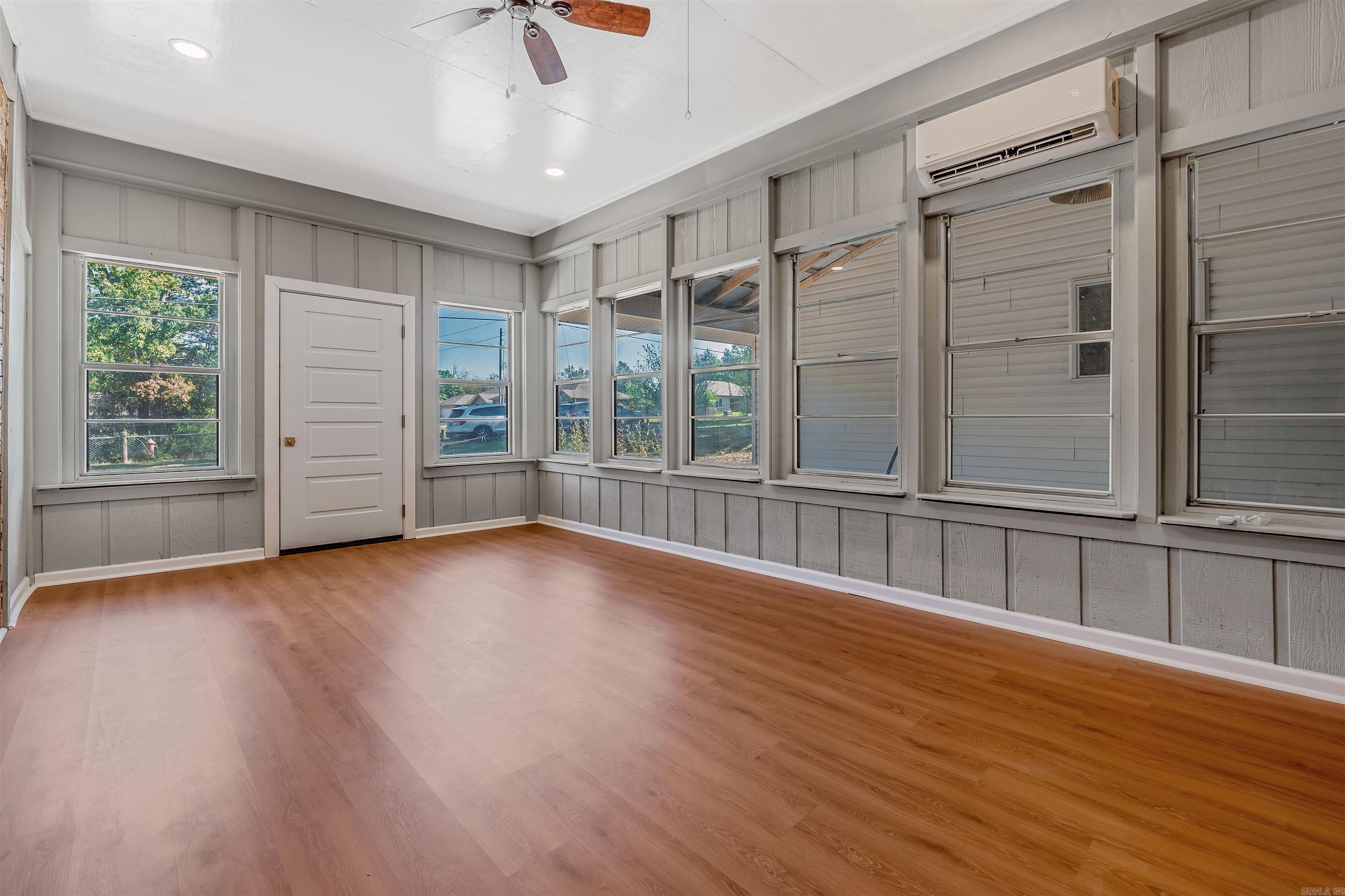 OLD AUSTIN - Residential