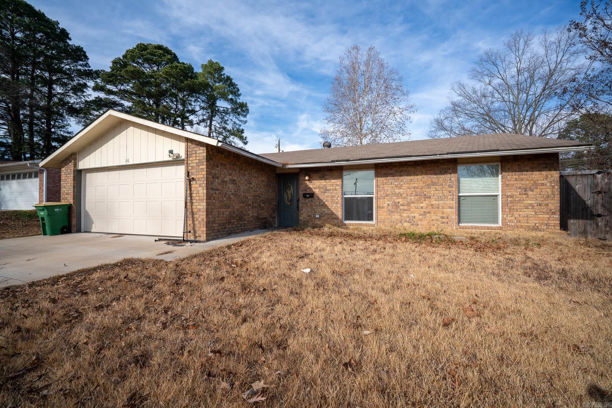NORTH HILLS MANOR - Residential