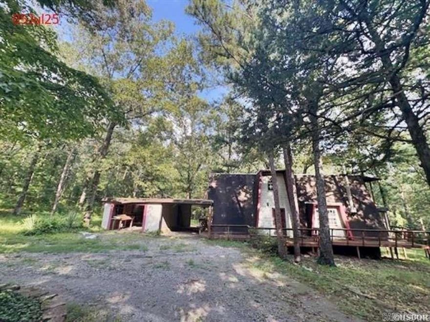 HEBER SPRINGS - $135,200!! 3BR 2 full baths, bi-level 1658sf on almost an acre of land, offering massive decks/patio, Gambrel roof, close proximity to Little Red River for all your dreams/enjoyment/fishing & water sports!! large lot for privacy, garden spot, fencing for kids/pets, C-H/A (no inspections) - SOLD AS-IS - PROPERTY IS BEING OFFERED VIA SERVICE LINK ONLINE AUCTION.. OPENING BIDDING STARTS 10-20-2025... āThis property is subject to the Freddie Mac First Look Initiative. The Freddie Mac First Look Initiative limits offers from being entertained during the first 20 days of listing to owner occupant and non-profit buyers. Investor offers will be responded to after the first look period ends on 10/24/2025 - updated auction date 11-3-25 to 11-5-25