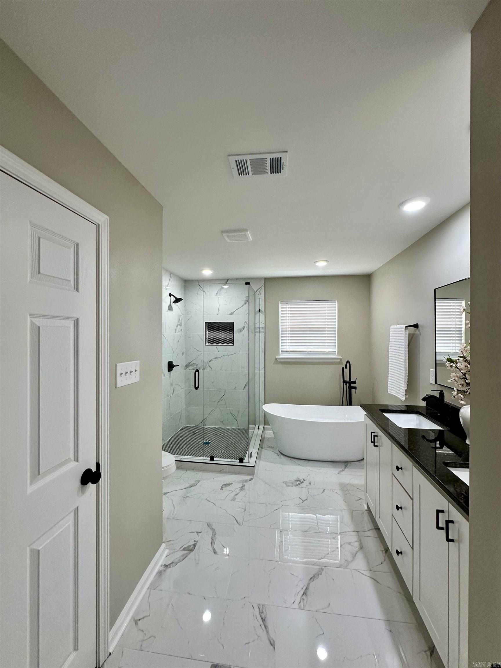 Moore & Martin - Residential