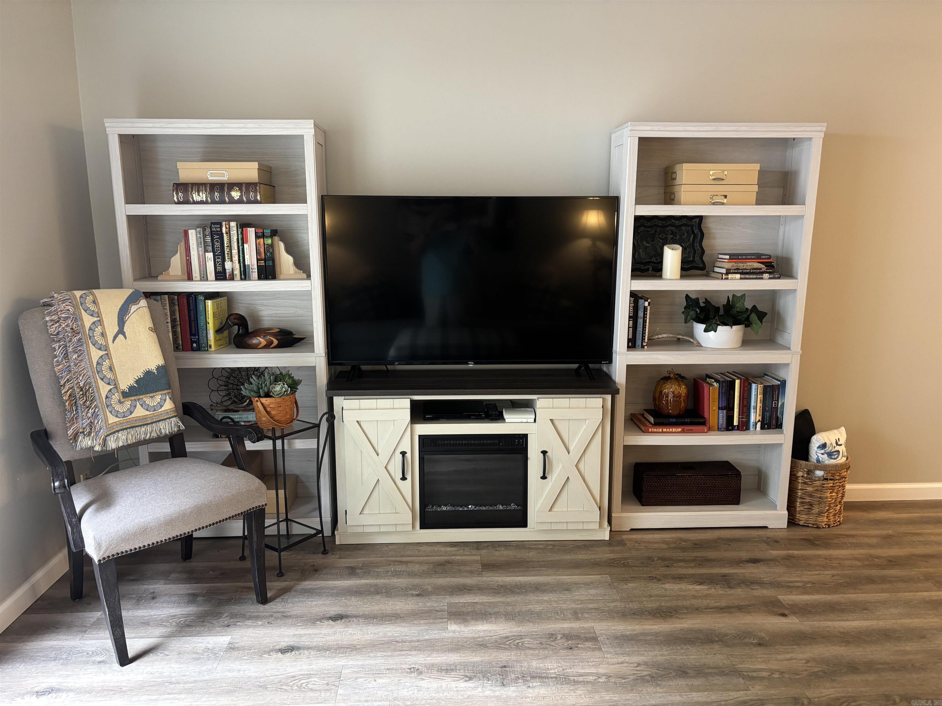 Lakewood Hills Condo - Residential
