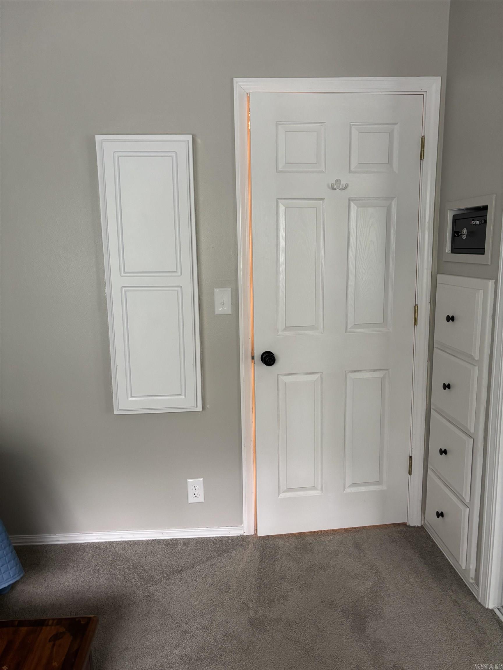Lakewood Hills Condo - Residential