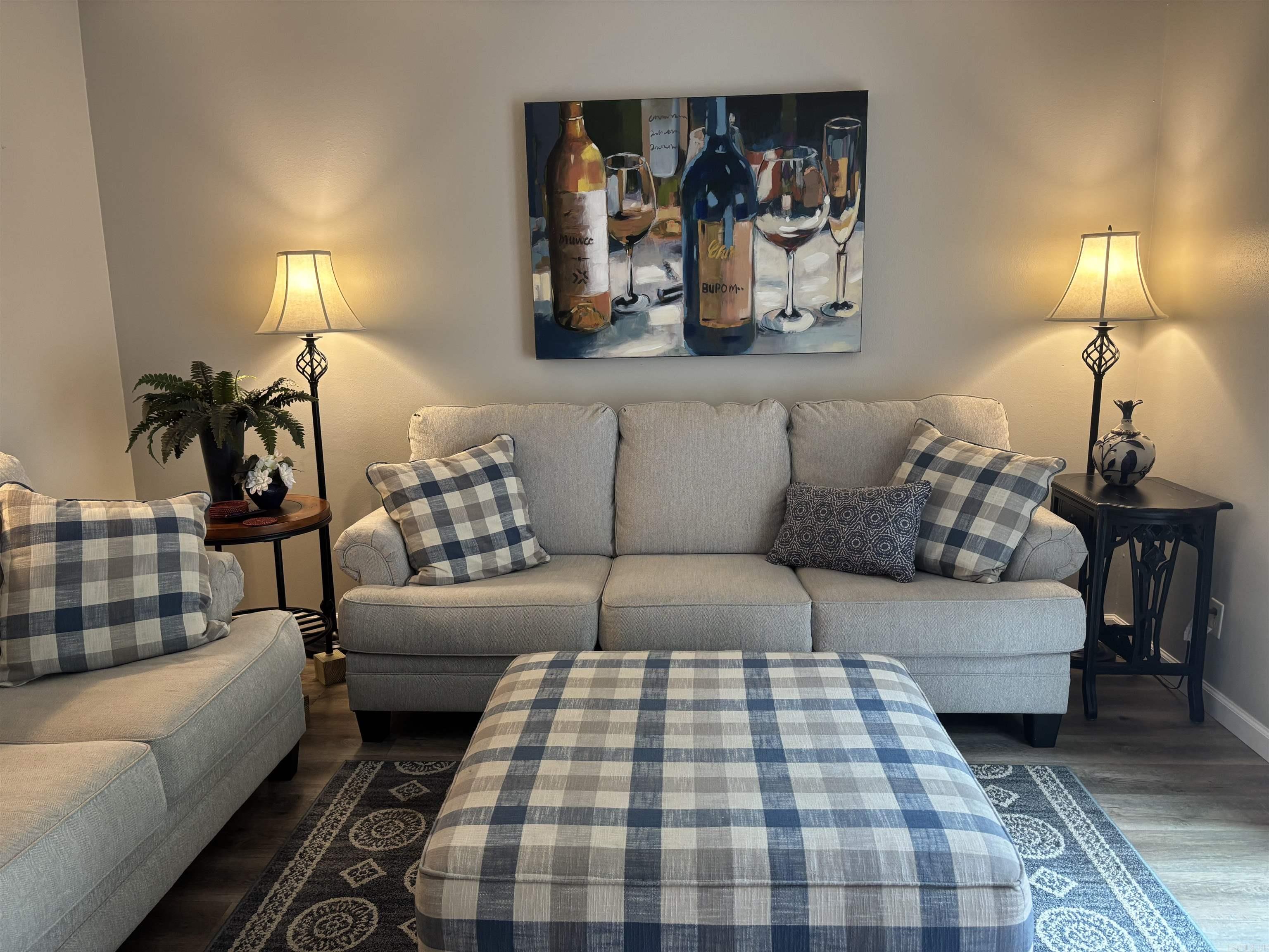 Lakewood Hills Condo - Residential