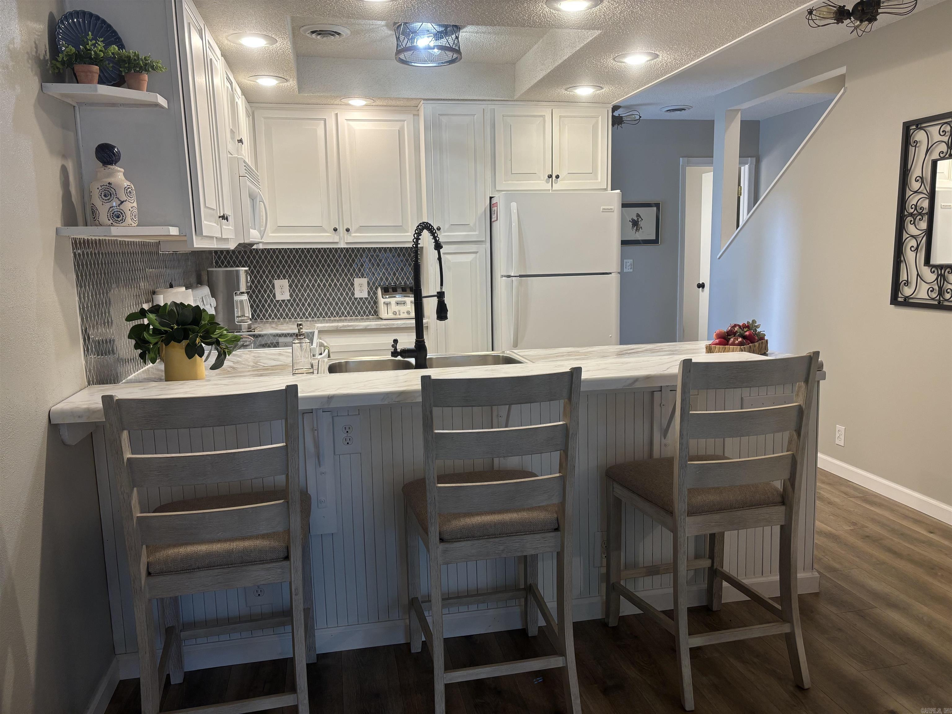 Lakewood Hills Condo - Residential