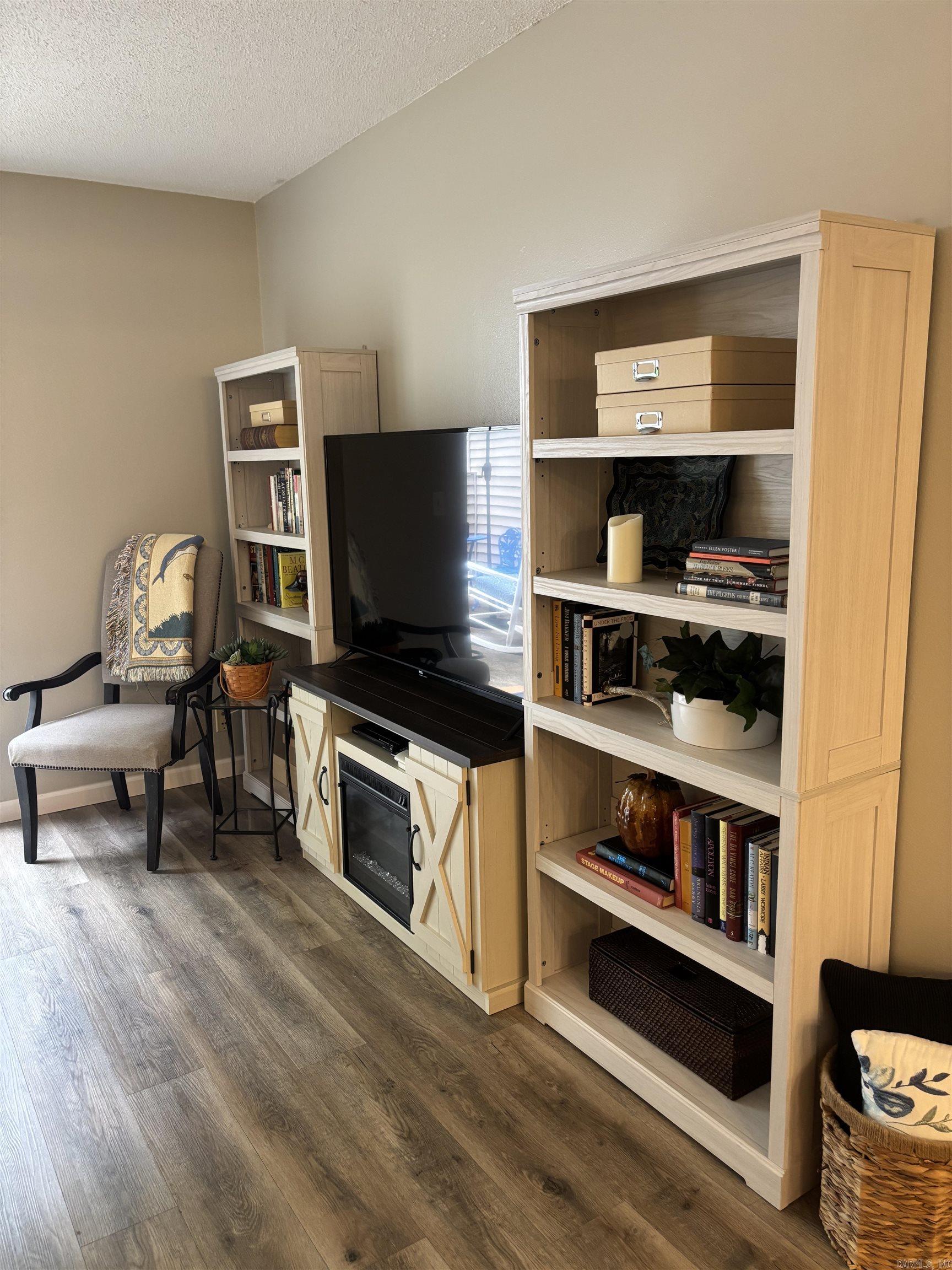 Lakewood Hills Condo - Residential