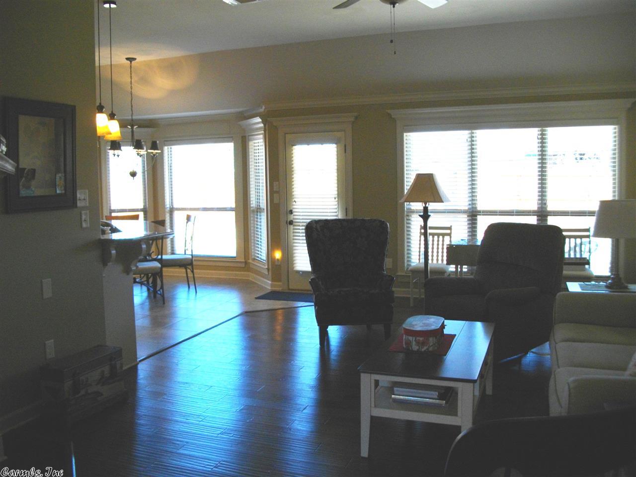 COUNTRY CLUB OF ARK THE - Residential