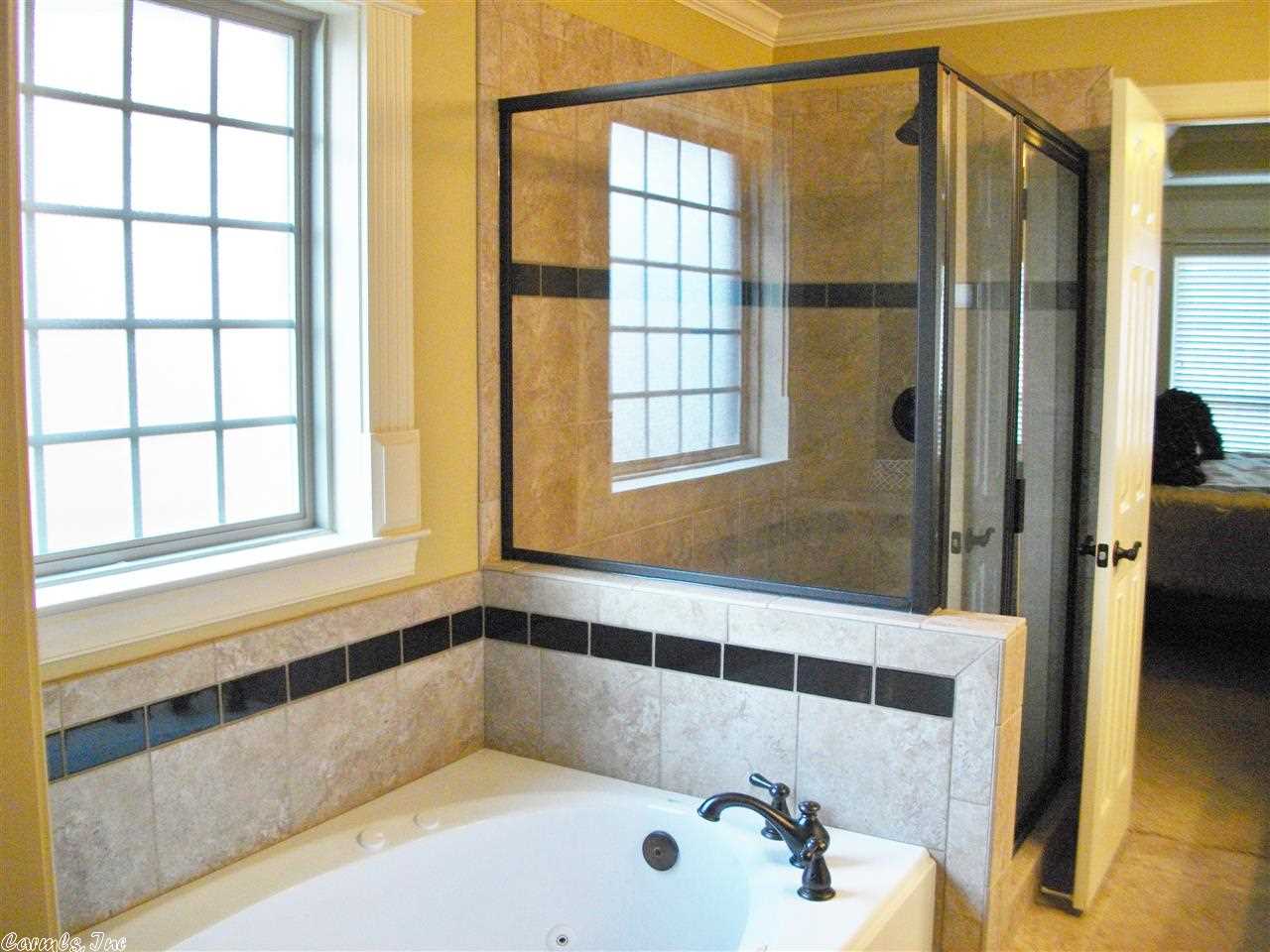 COUNTRY CLUB OF ARK THE - Residential