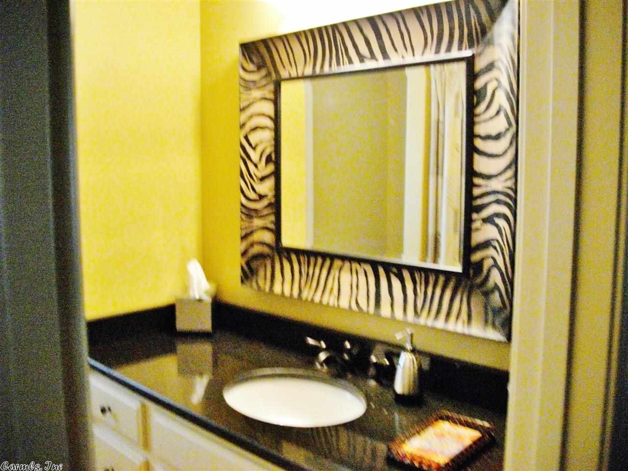 COUNTRY CLUB OF ARK THE - Residential