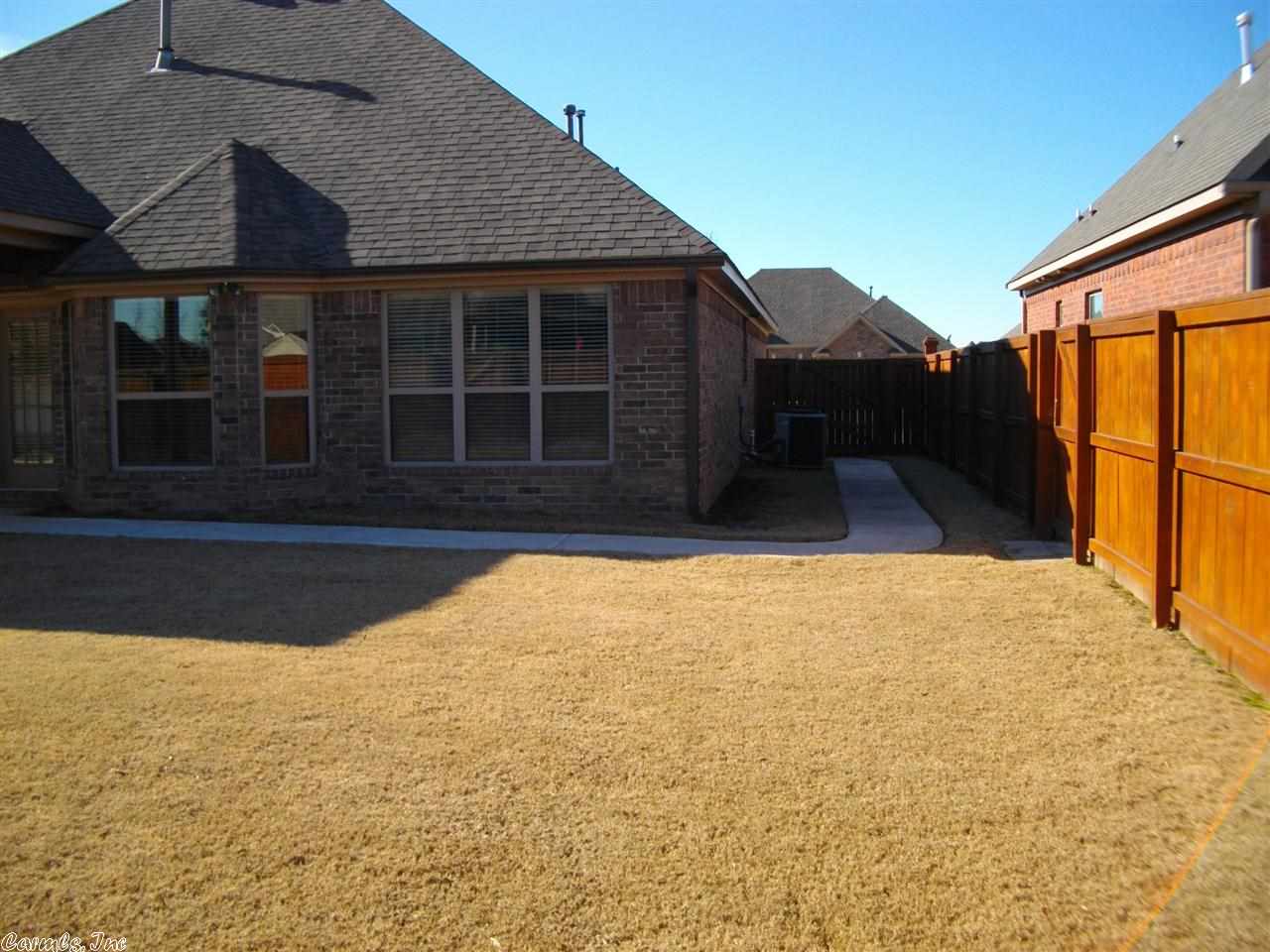 COUNTRY CLUB OF ARK THE - Residential