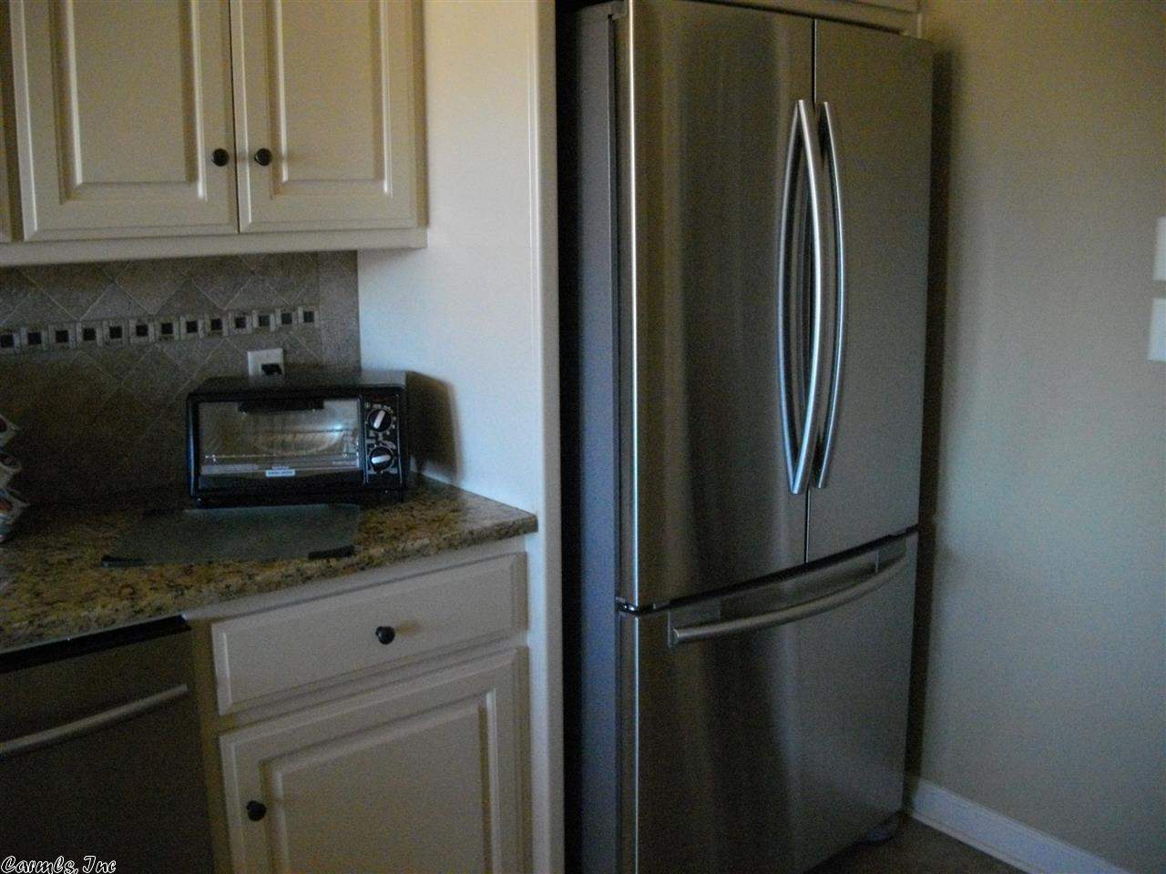 COUNTRY CLUB OF ARK THE - Residential