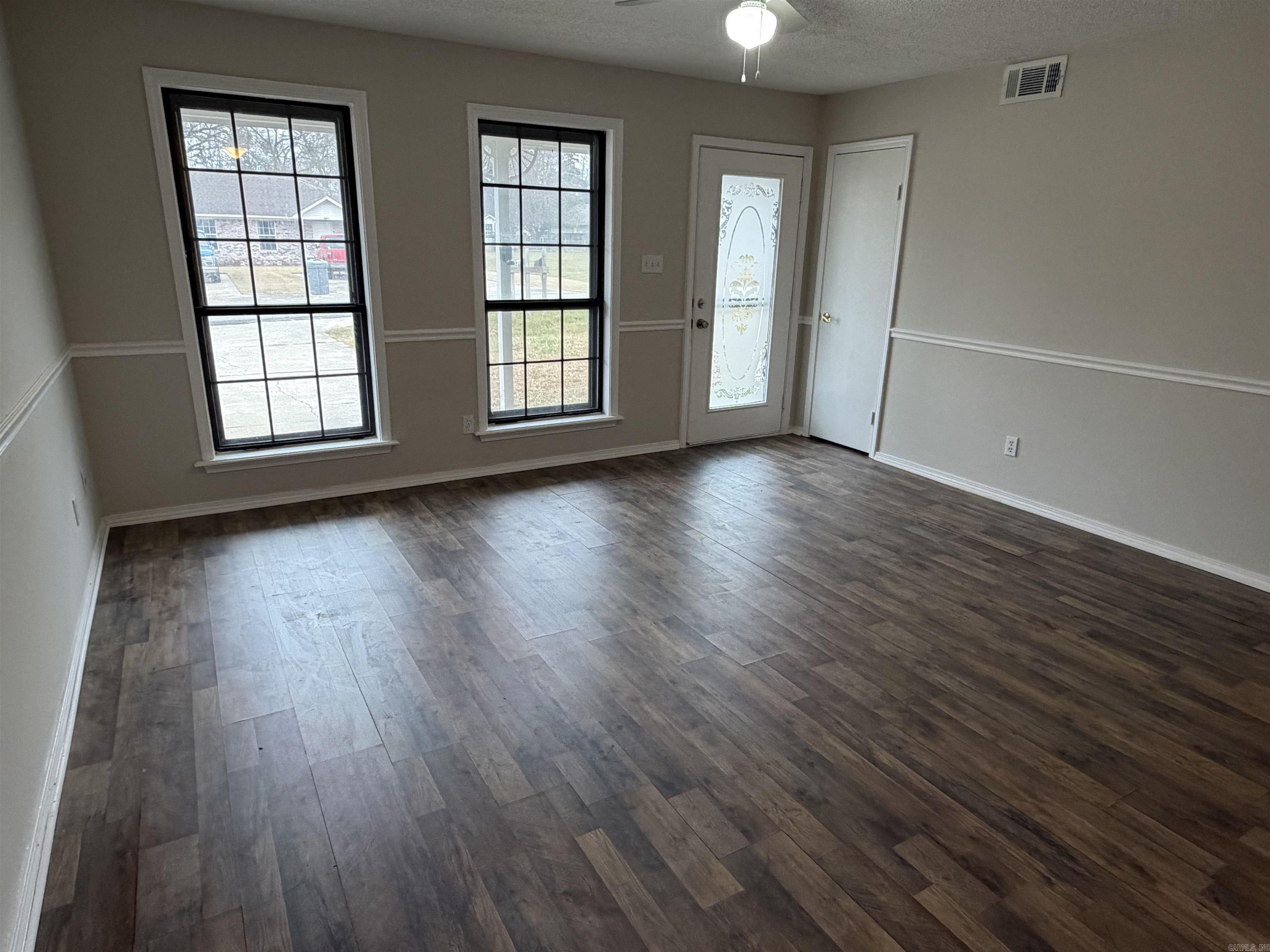 Rolling Hills 1st - Residential Lease