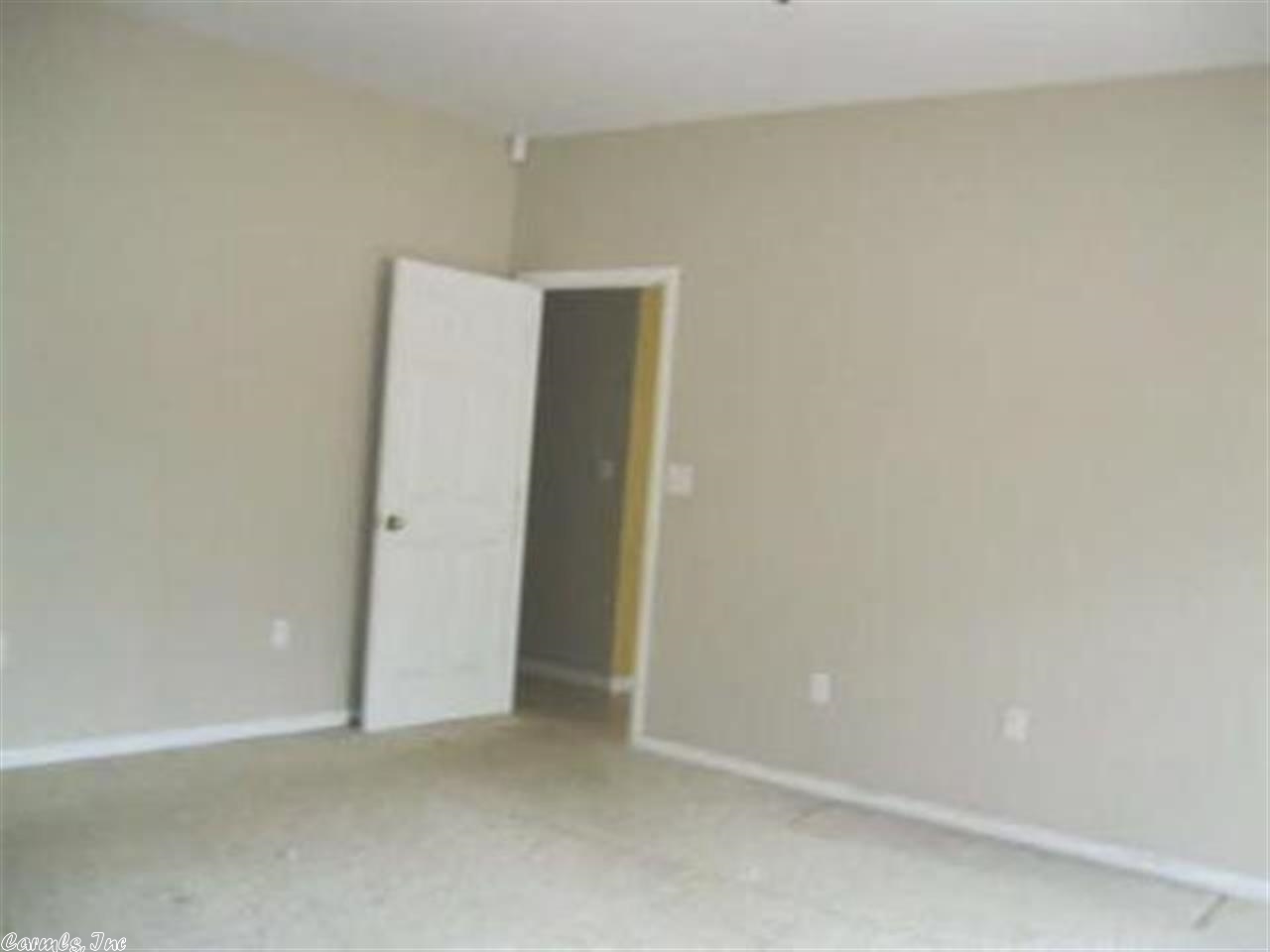 ORIGINAL TOWN-BRYANT - Residential