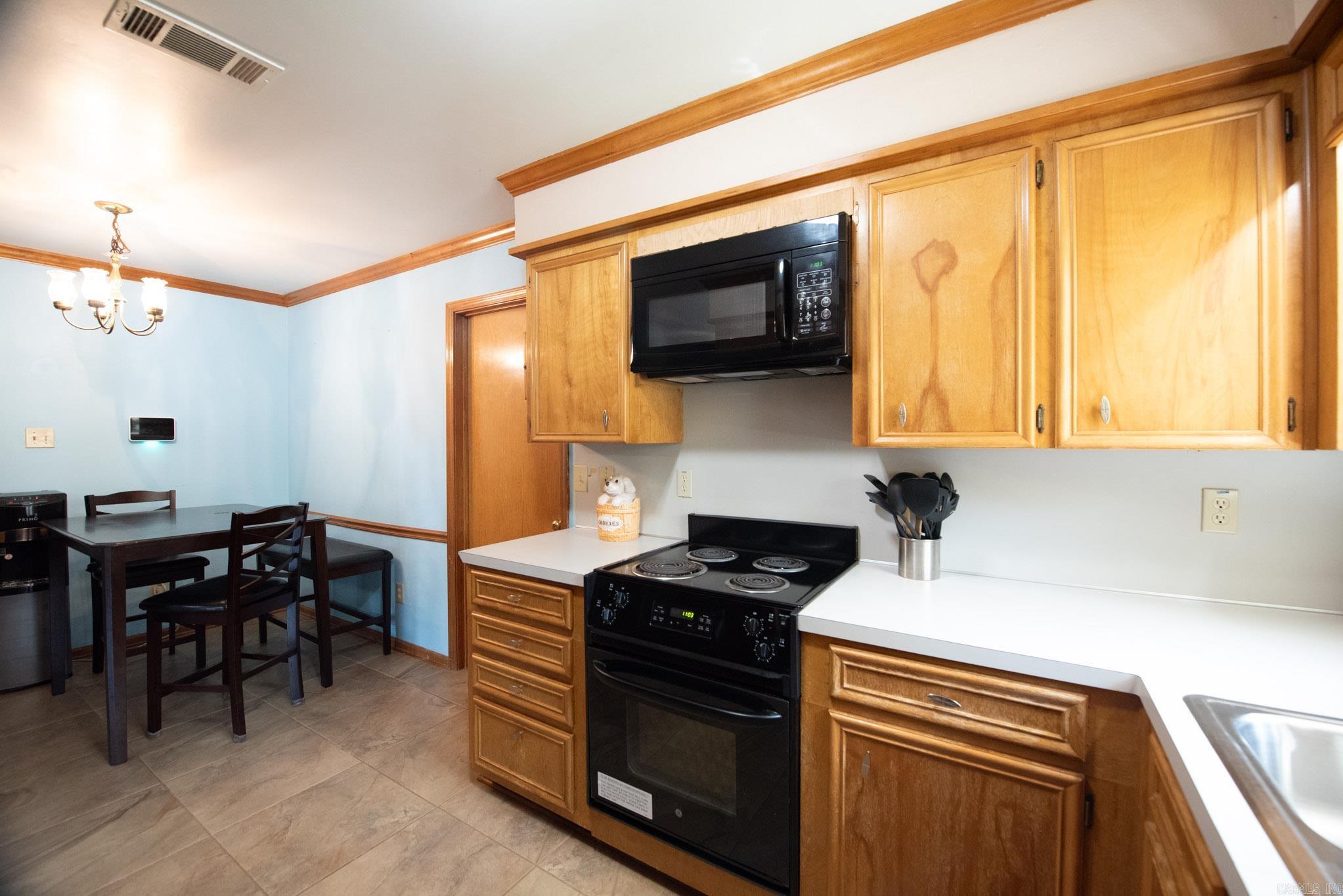 NORTHLAKE - Residential