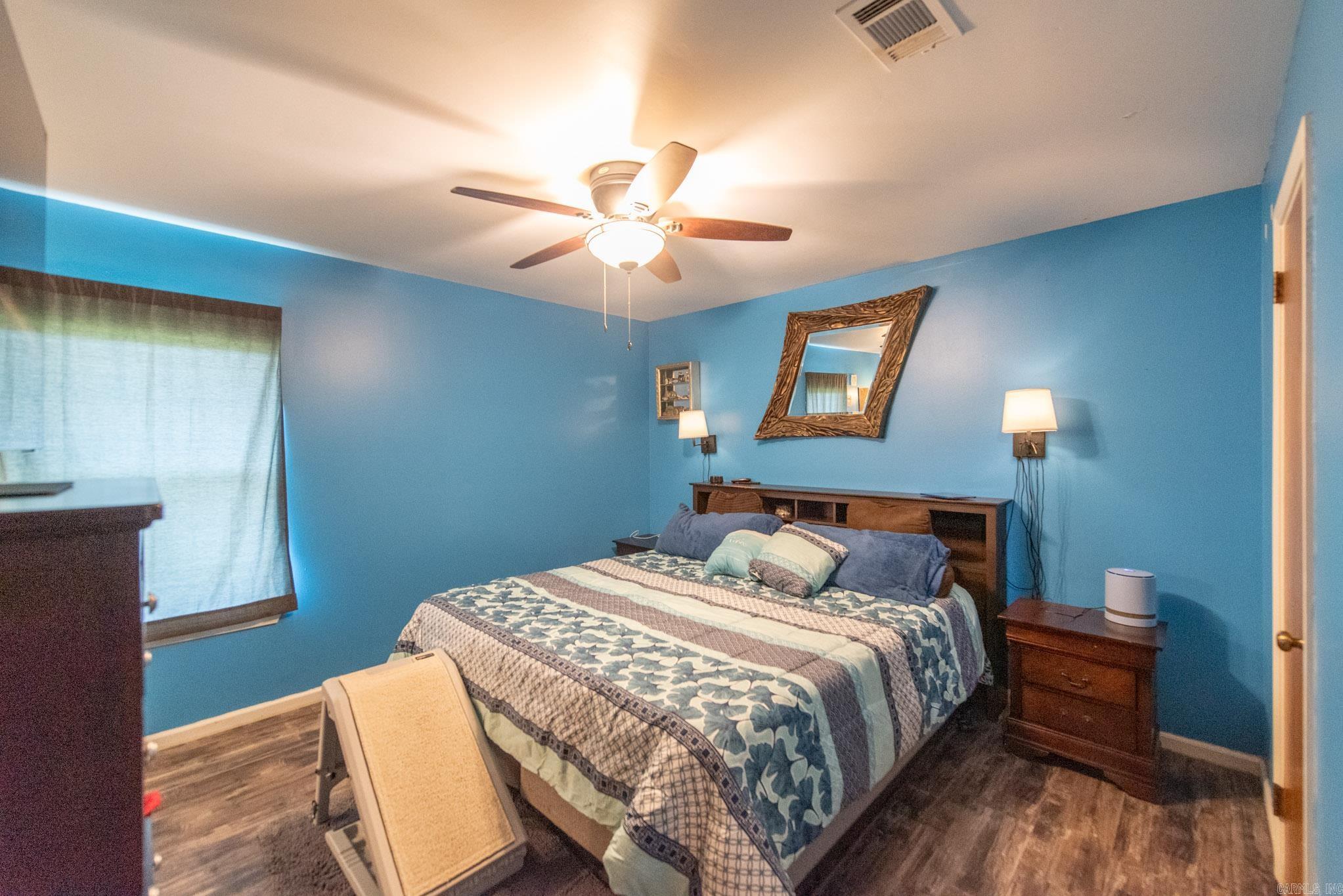 NORTHLAKE - Residential