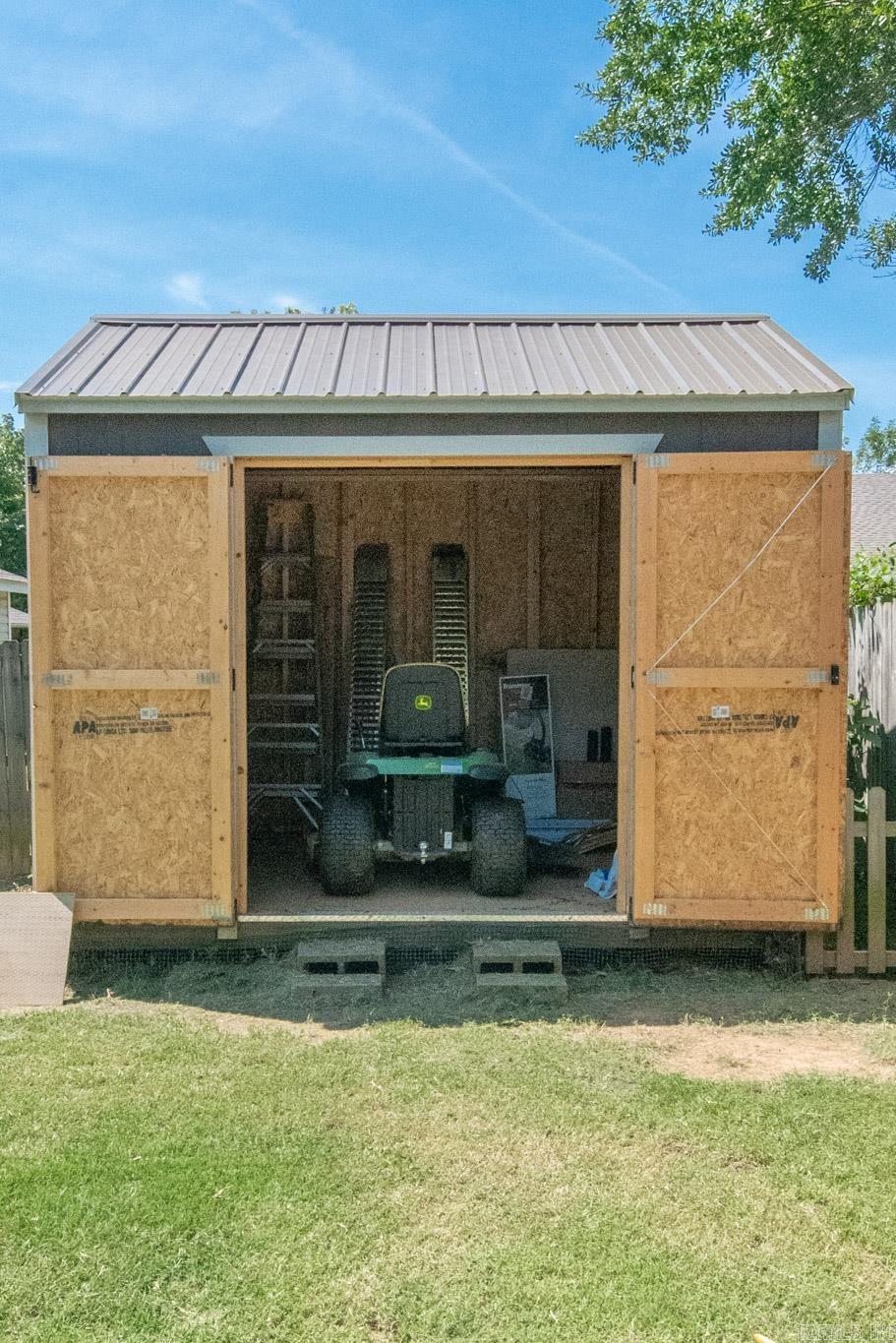 NORTHLAKE - Residential