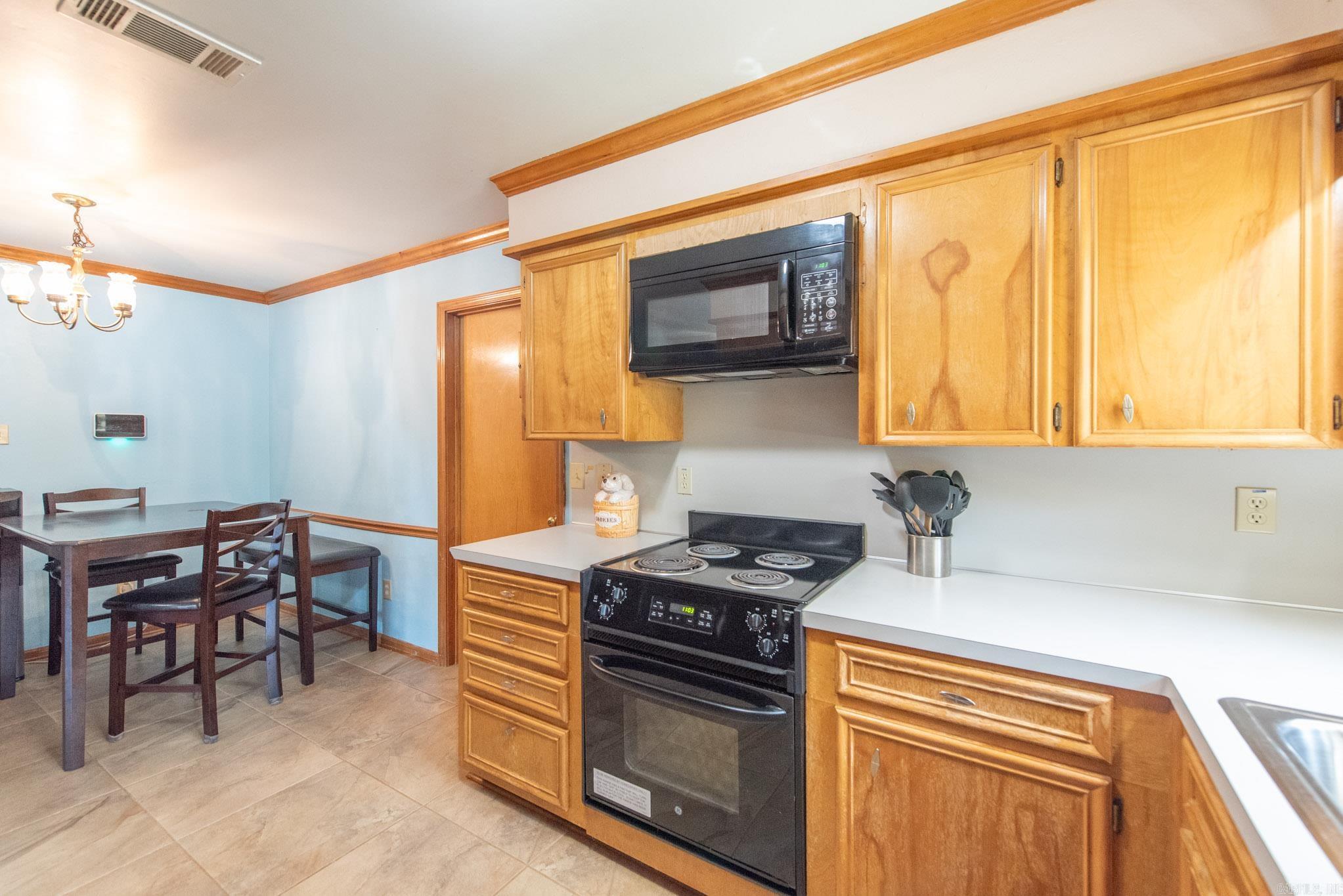 NORTHLAKE - Residential