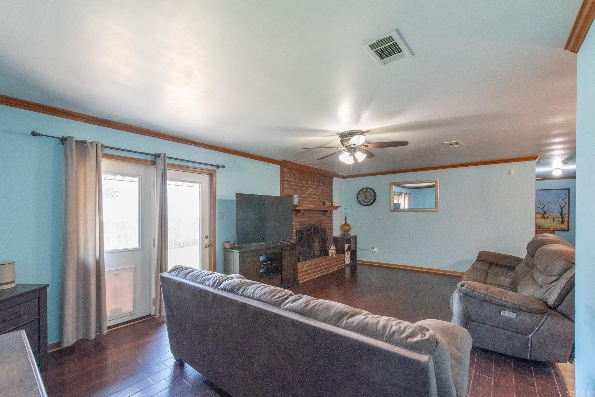 NORTHLAKE - Residential