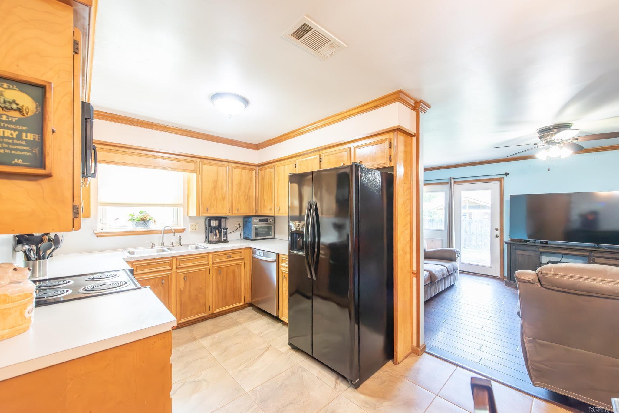 NORTHLAKE - Residential